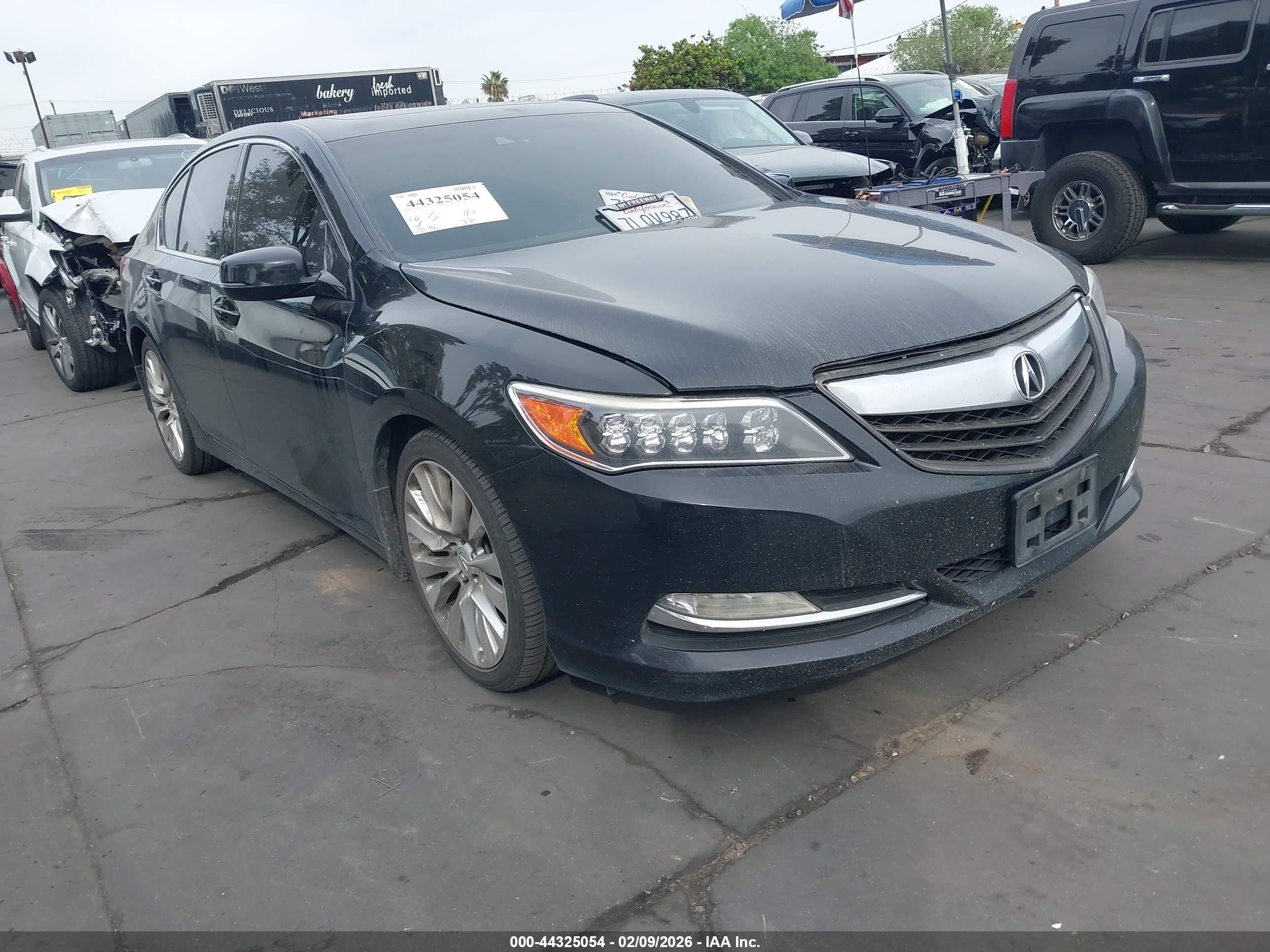 2015 Acura RLX Technology, VIN JH4KC1F50FC000790 — Rear end
