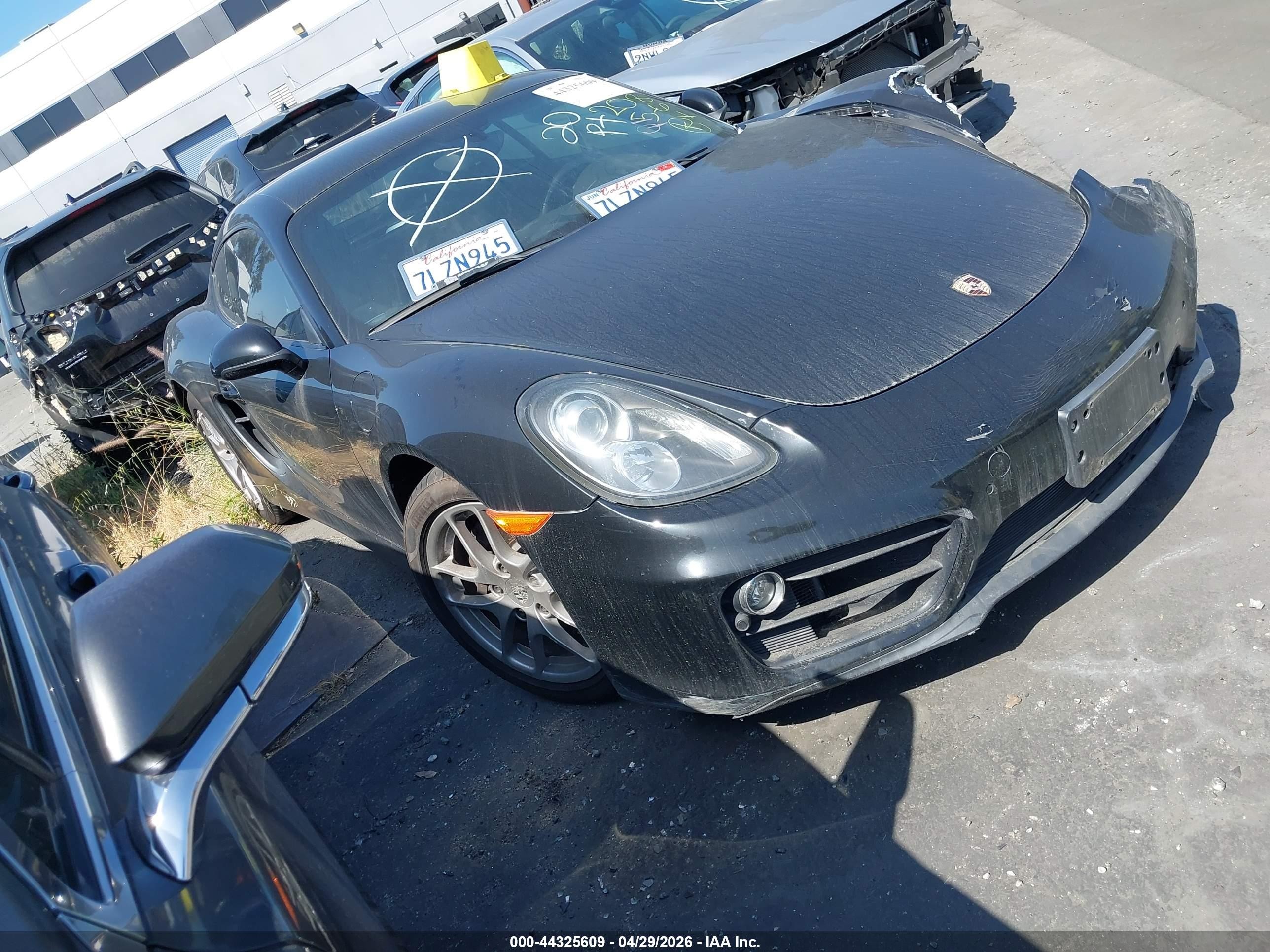 2015 Porsche Cayman, VIN WP0AA2A85FK164715 — Front end