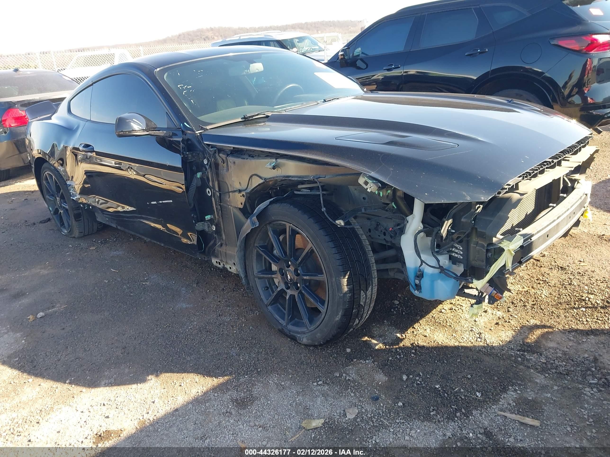 2016 Ford Mustang GT, VIN 1FA6P8CF9G5262090 — Side