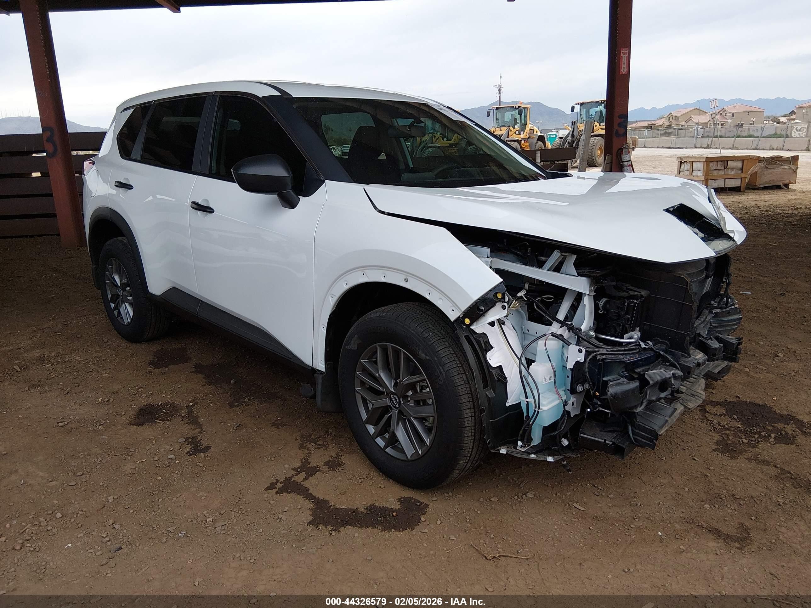 2025 Nissan Rogue S, VIN 5N1BT3AA8SC856894 — Front end
