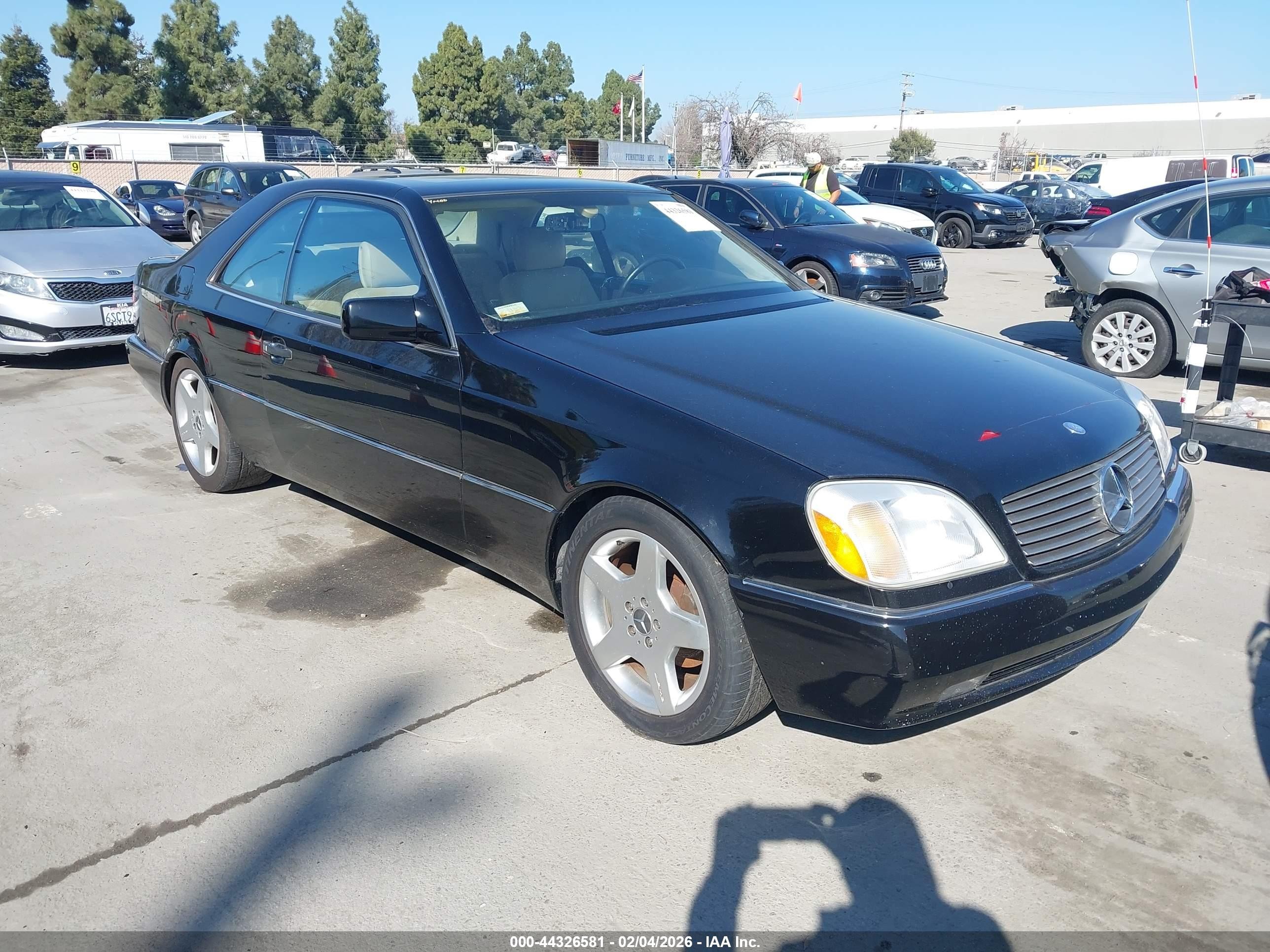 1994 Mercedes-Benz S, VIN WDBGA70E9RA168077 — Normal wear
