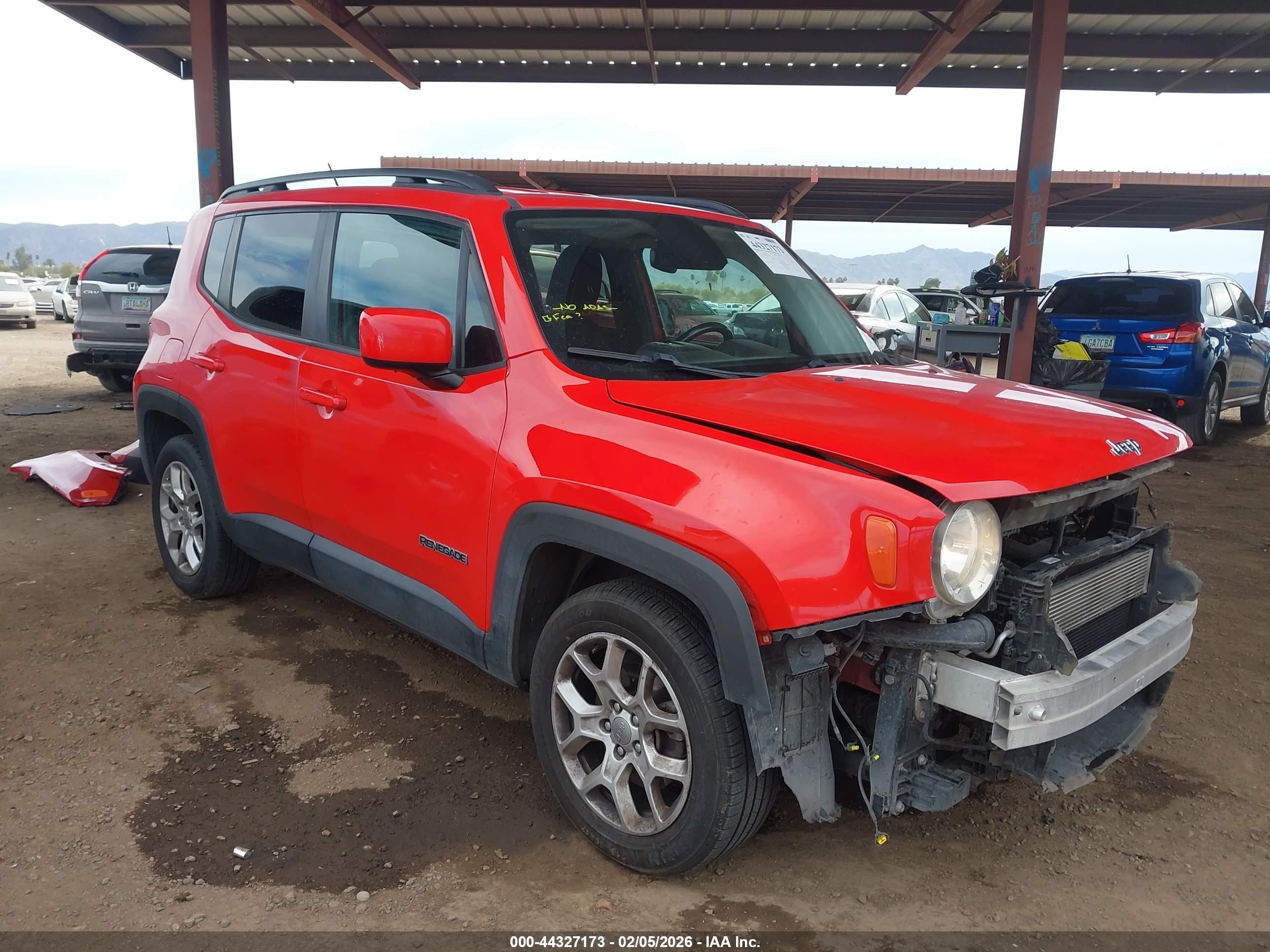 2017 Jeep Renegade Latitude, VIN ZACCJABB1HPE99234 — Front end