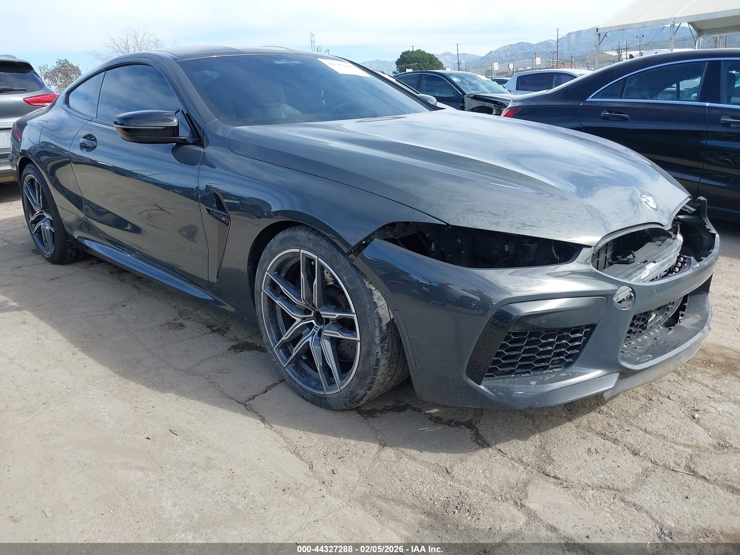 2020 BMW M8 Competition, VIN WBSAE0C09LBM08323 — Front end