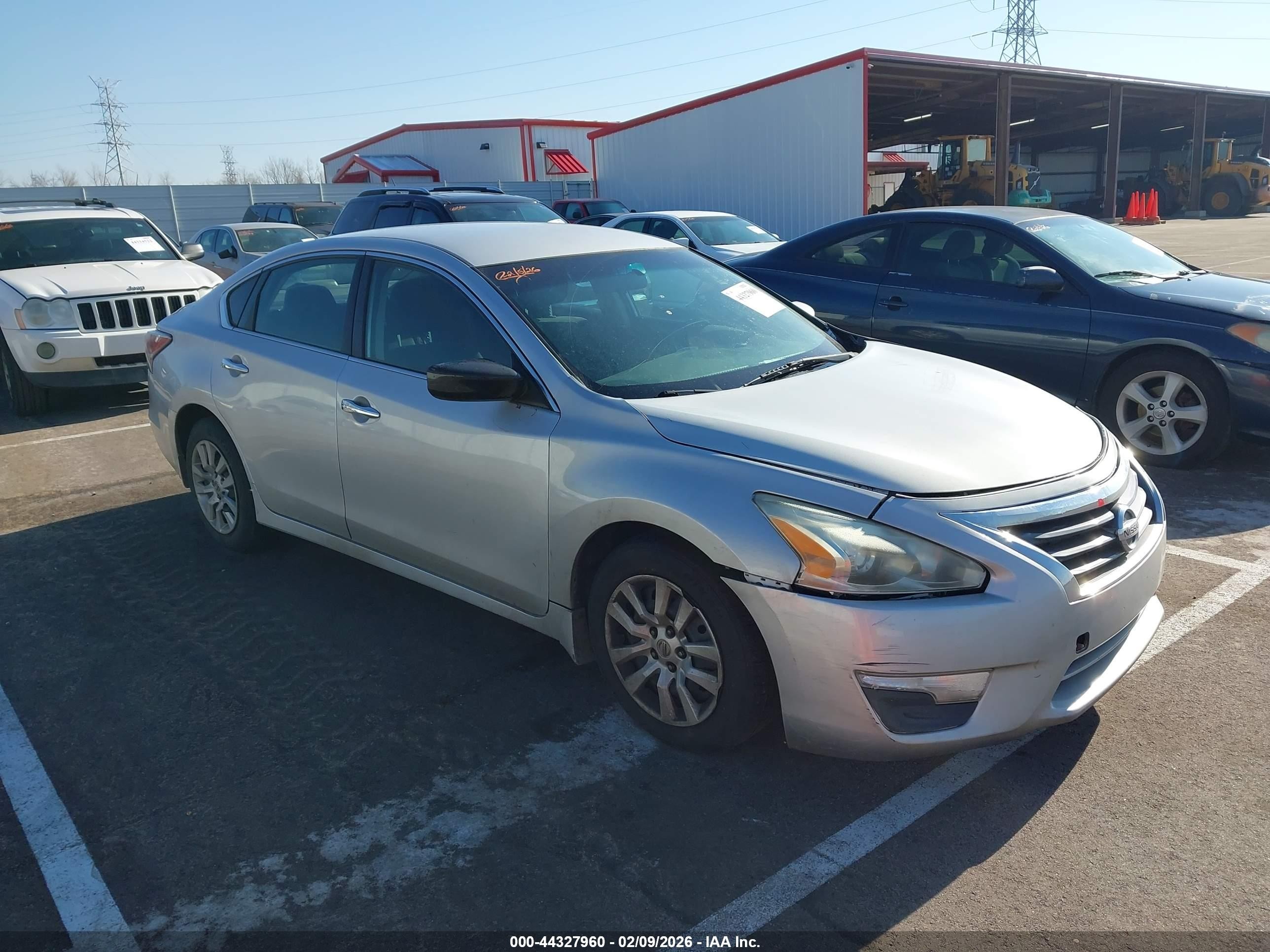 2014 Nissan Altima S, VIN 1N4AL3AP5EC412516 — Front end