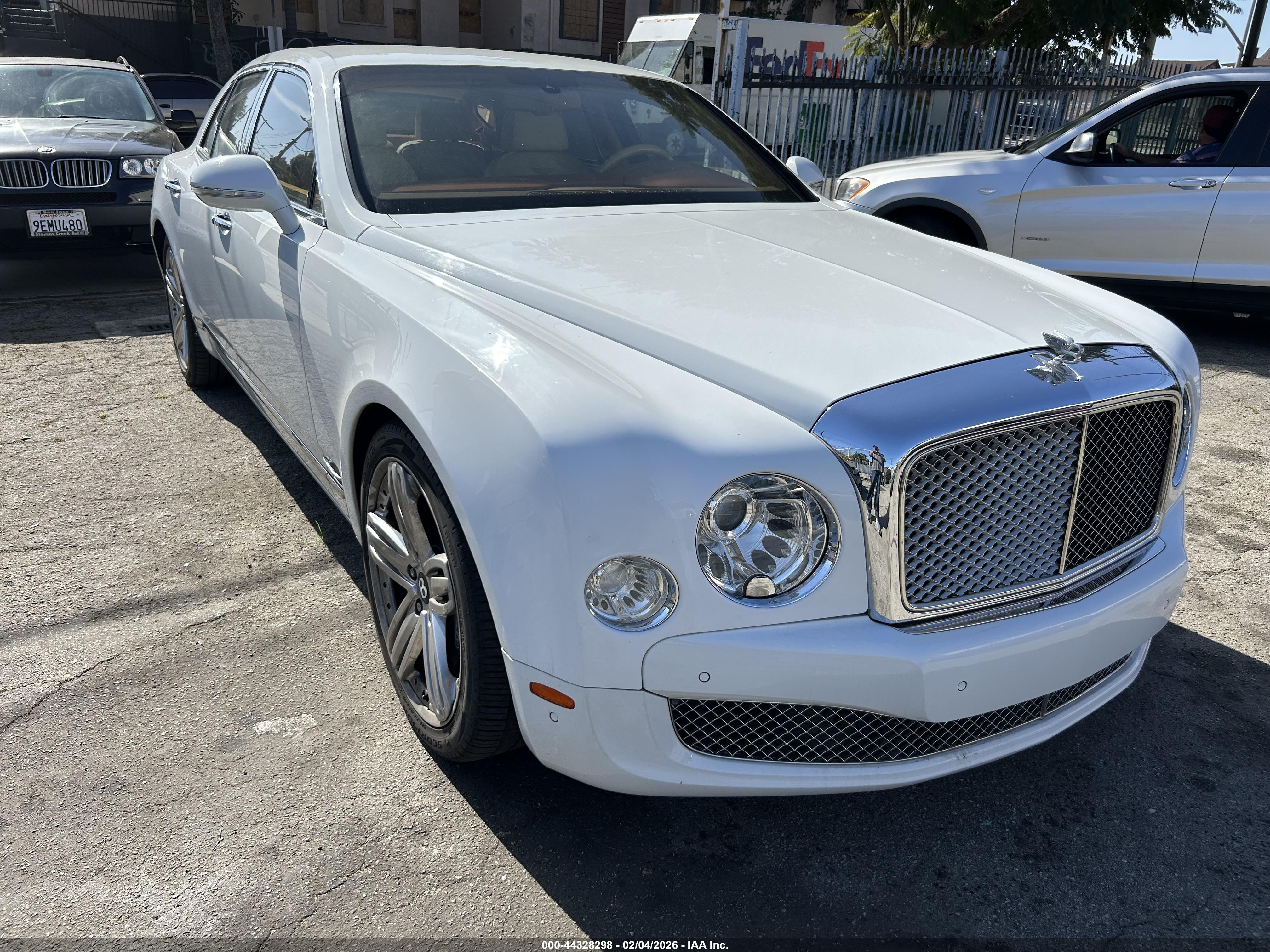 2011 Bentley Mulsanne, VIN SCBBB7ZH7BC015734 — Normal wear
