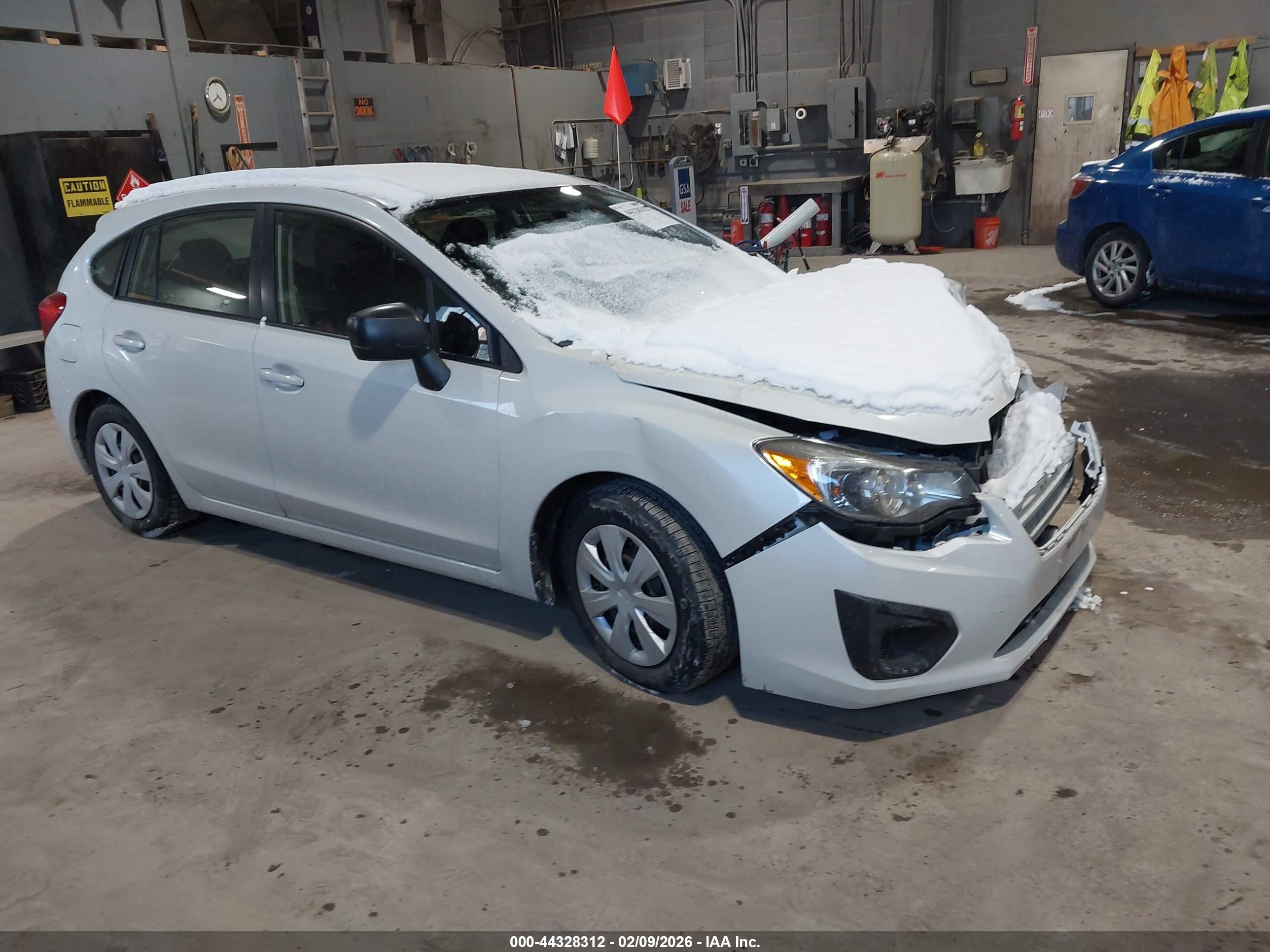 2014 Subaru Impreza 2.0i, VIN JF1GPAA64EH337384 — Front end