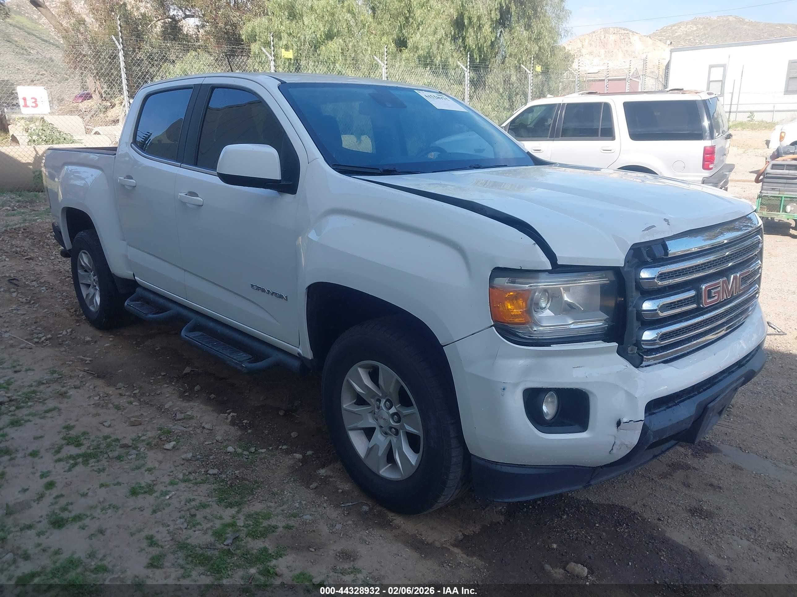 2018 GMC Canyon 2WD SLE, VIN 1GTG5CEN0J1132631 — All over