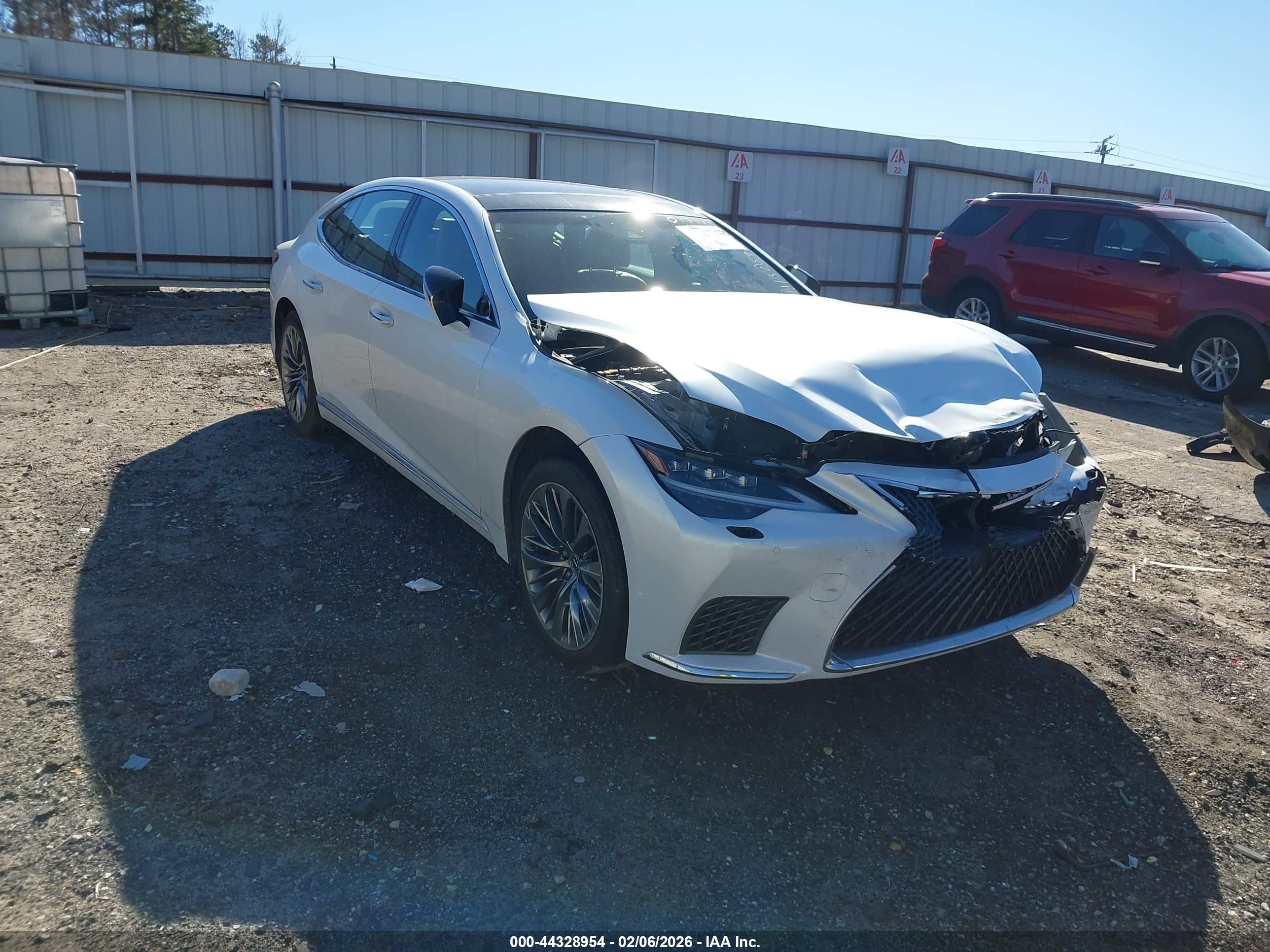 2022 Lexus LS 500, VIN JTHD51FF9N5017179 — Front end
