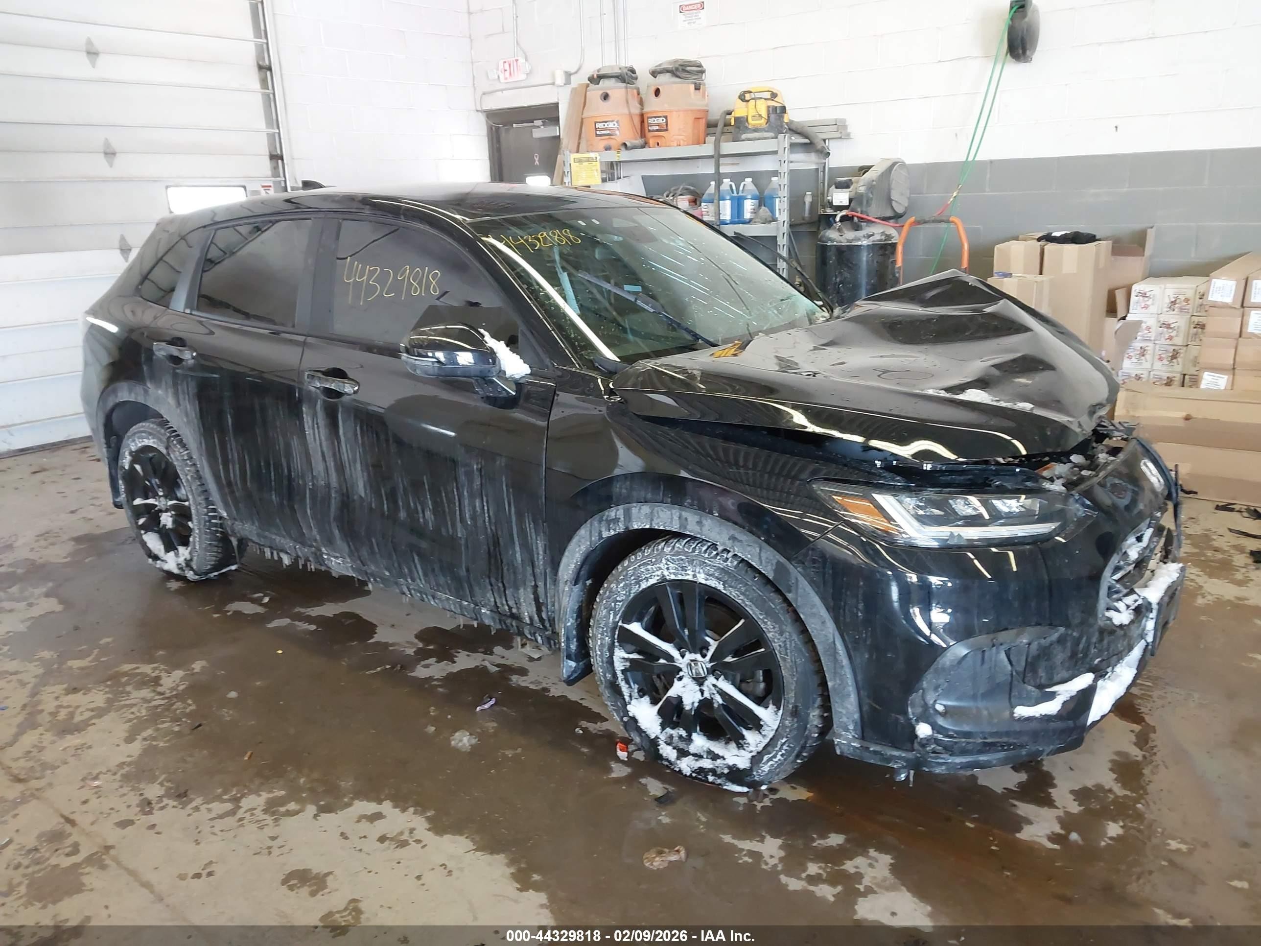 2026 Honda HR-V Sport, VIN 3CZRZ2H53TM707596 — Перед