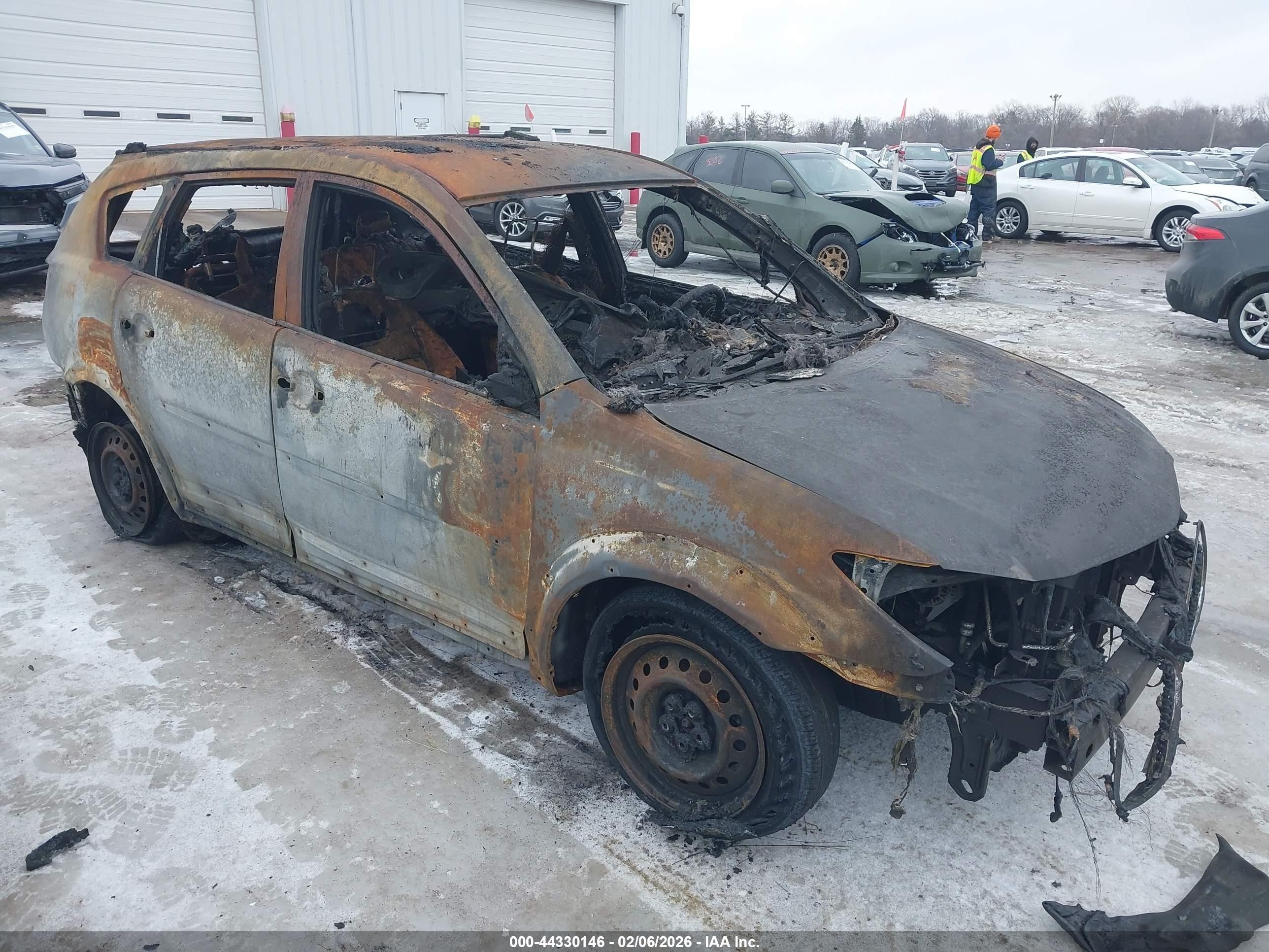 2007 Pontiac Vibe, VIN 5Y2SL65897Z429208 — Engine fire