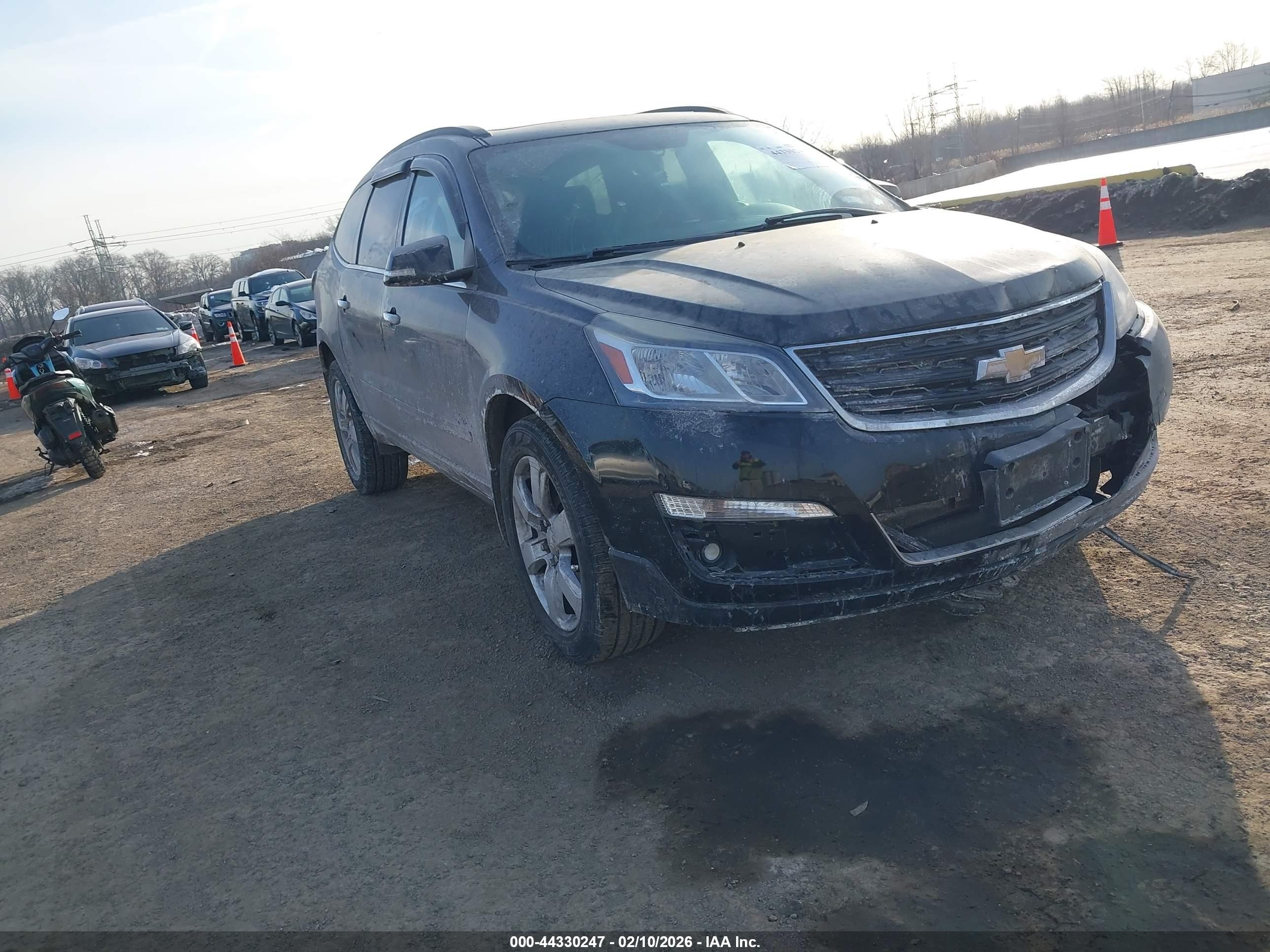 2017 Chevrolet Traverse LT, VIN 1GNKVGKDXHJ254265 — Front end