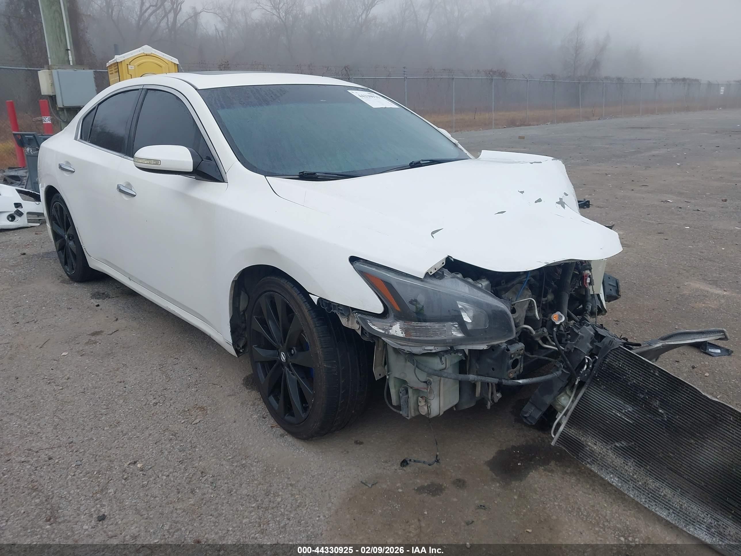 2012 Nissan Maxima SV, VIN 1N4AA5AP8CC802735 — Перед