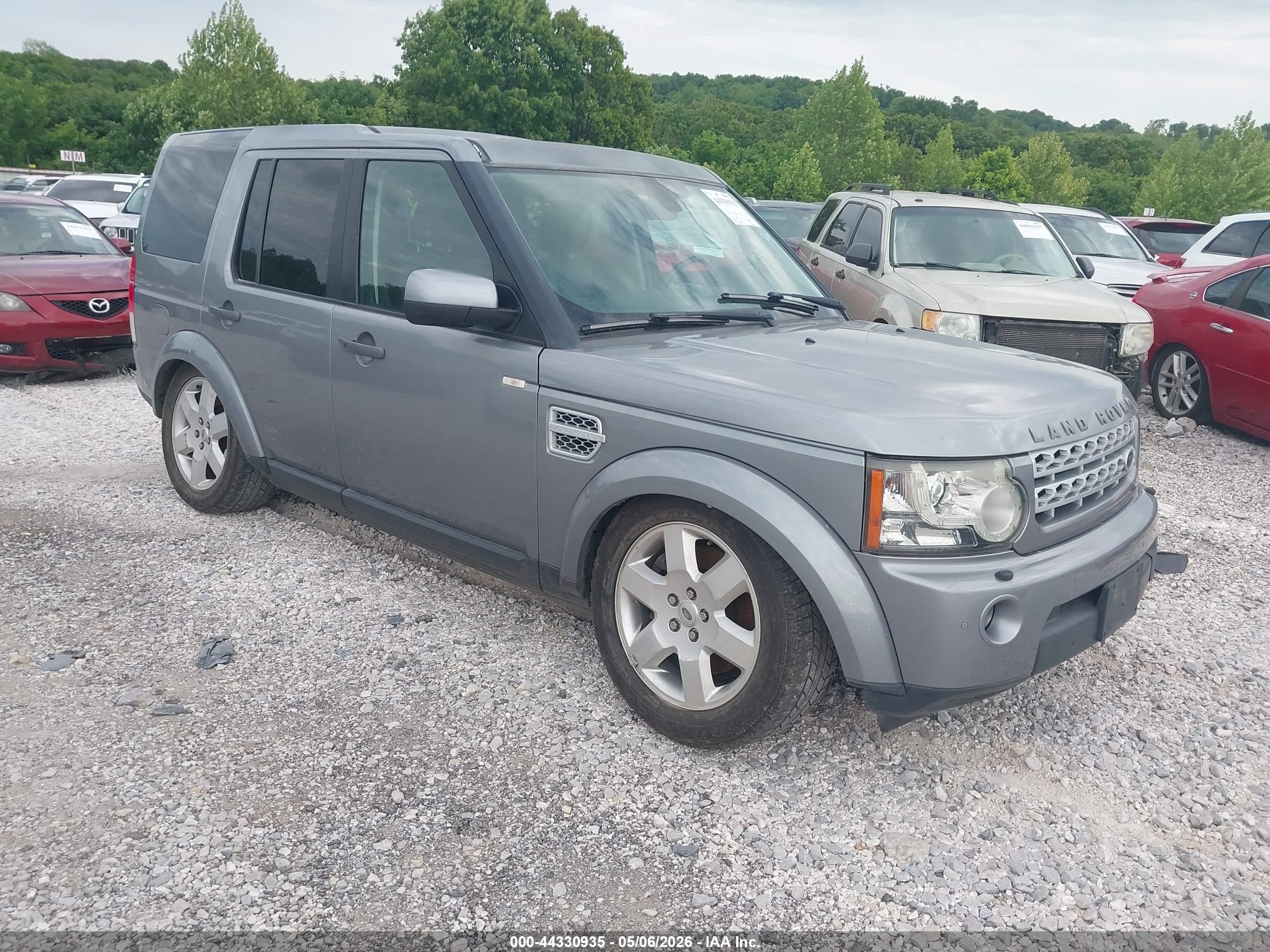 2012 Land Rover LR4 HSE, VIN SALAG2D45CA614669 — Front end