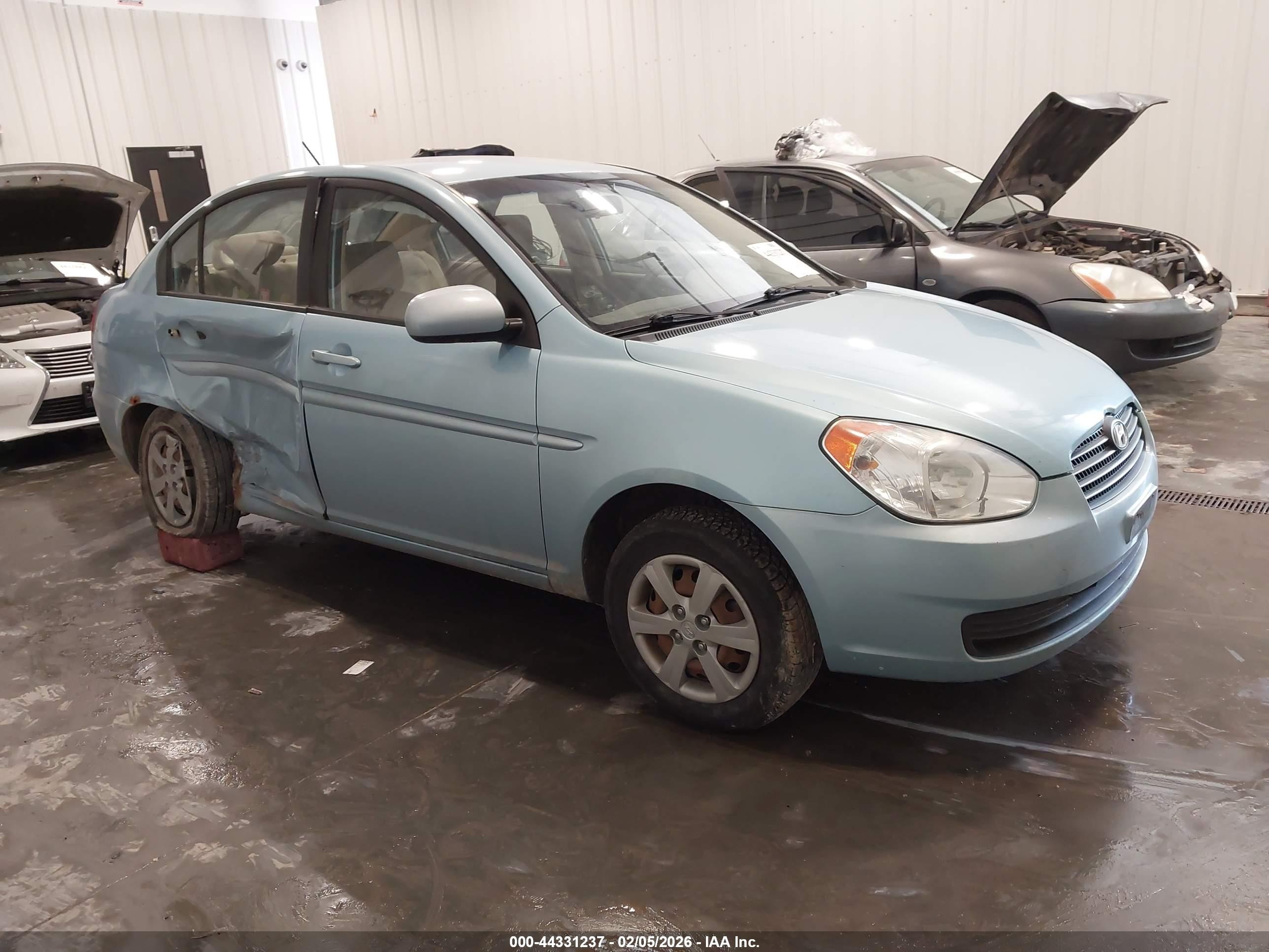 2011 Hyundai Accent GLS, VIN KMHCN4AC4BU595828 — Side