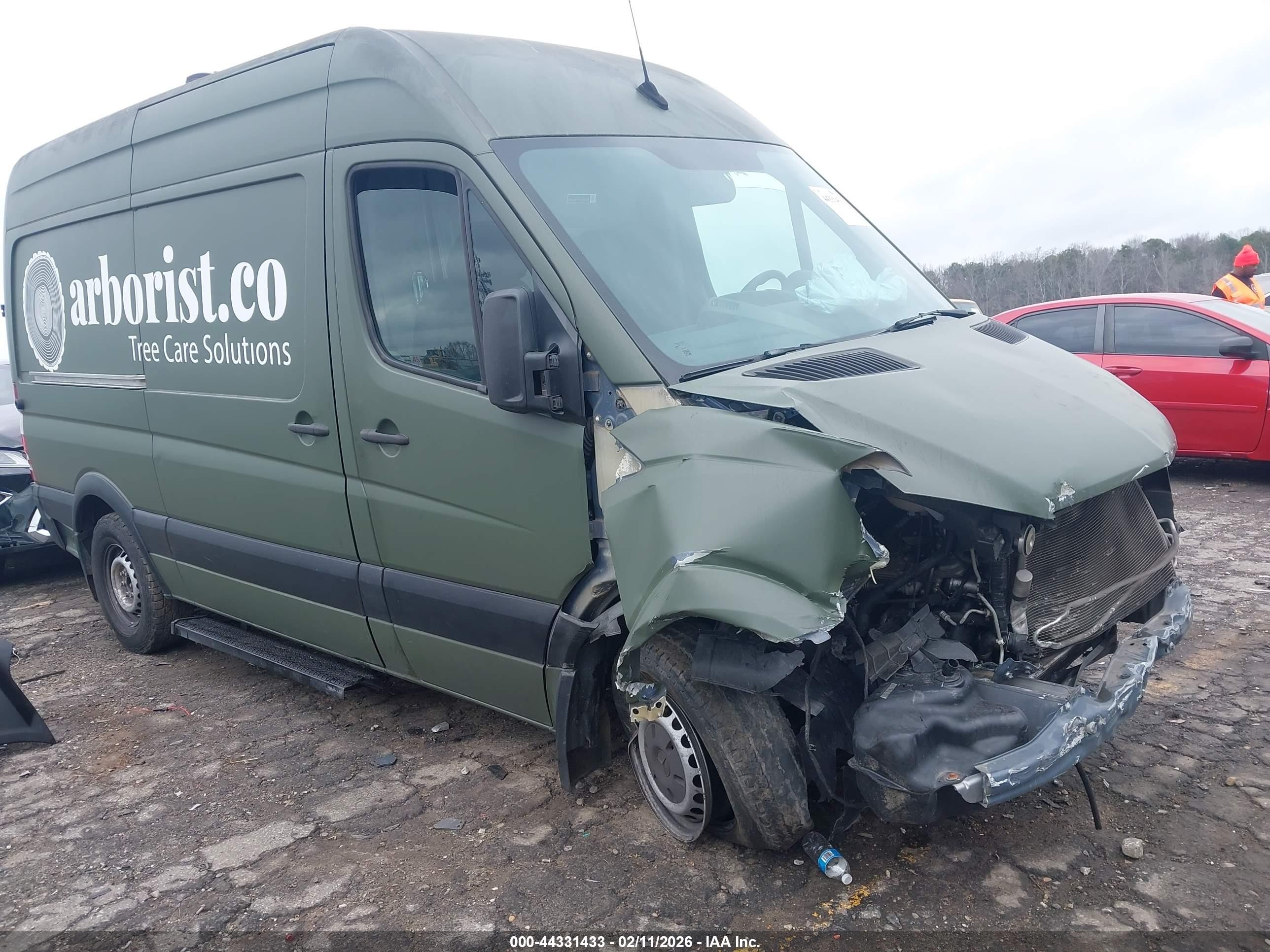 2018 Mercedes-Benz Sprinter Cargo Worker, VIN WD3PE7CD4JP625074 — All over