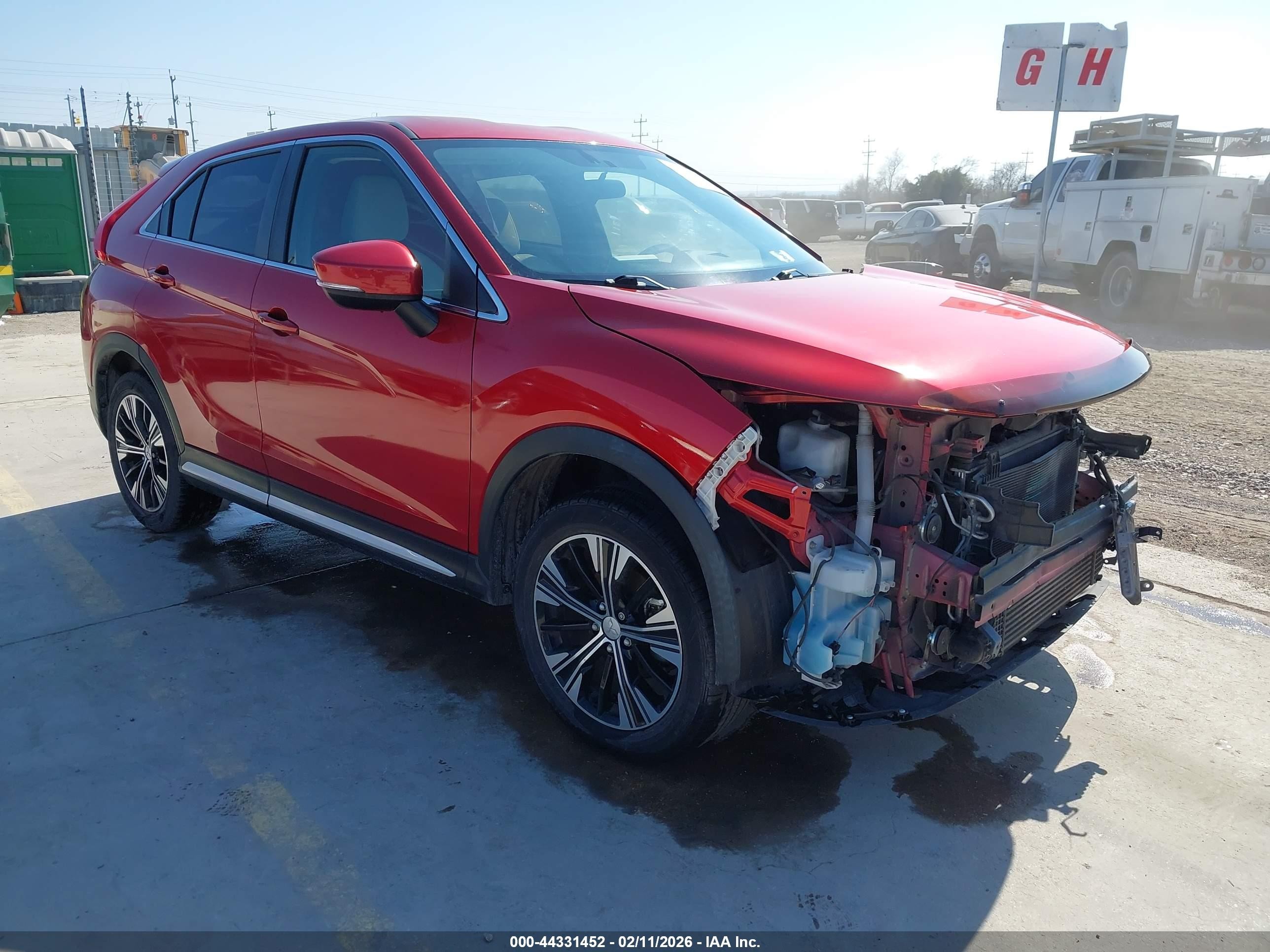 2018 Mitsubishi Eclipse Cross SE, VIN JA4AT5AA3JZ059583 — Front end