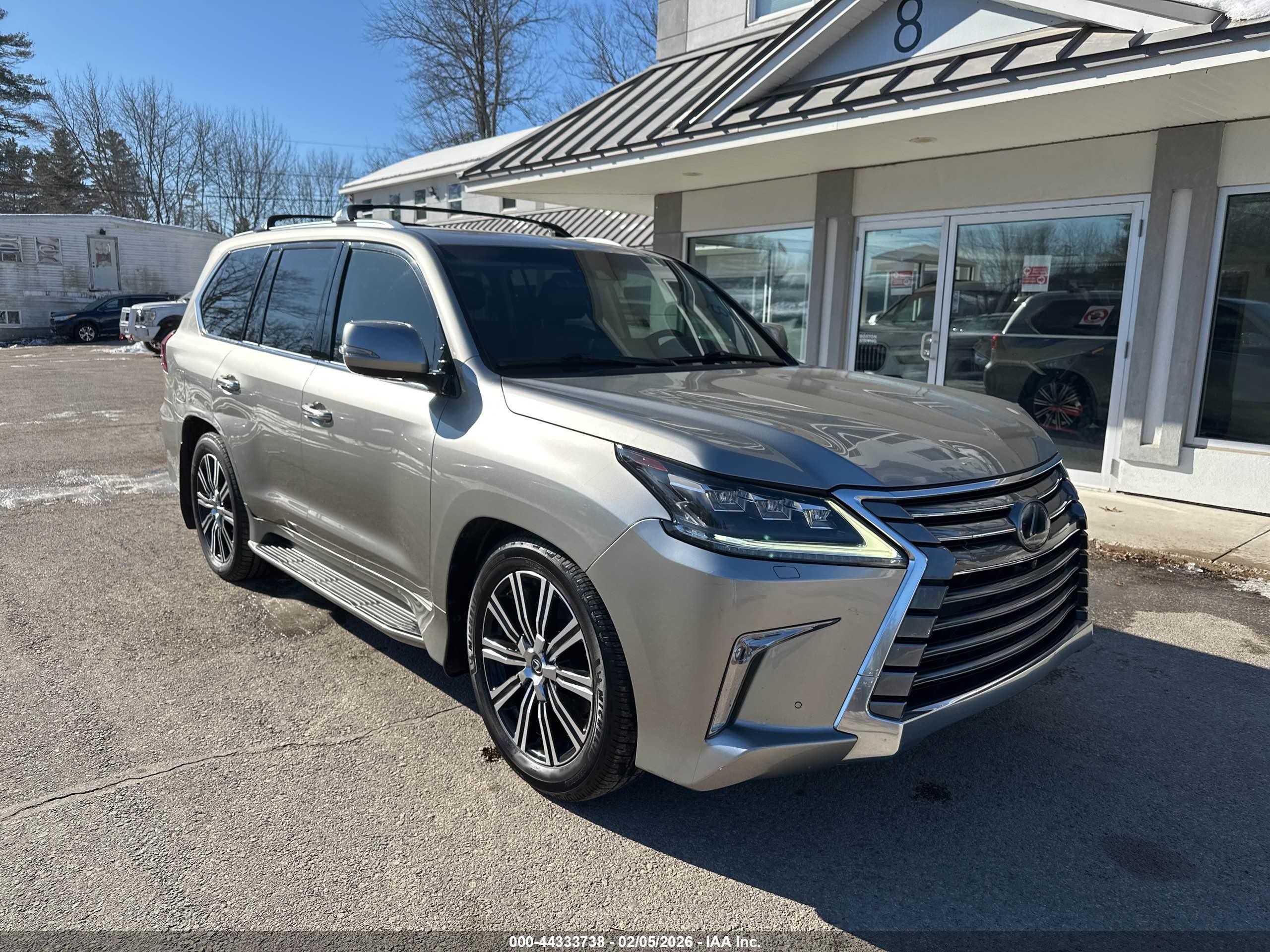 2018 Lexus LX 570, VIN JTJHY7AX1J4257689 — Normal wear