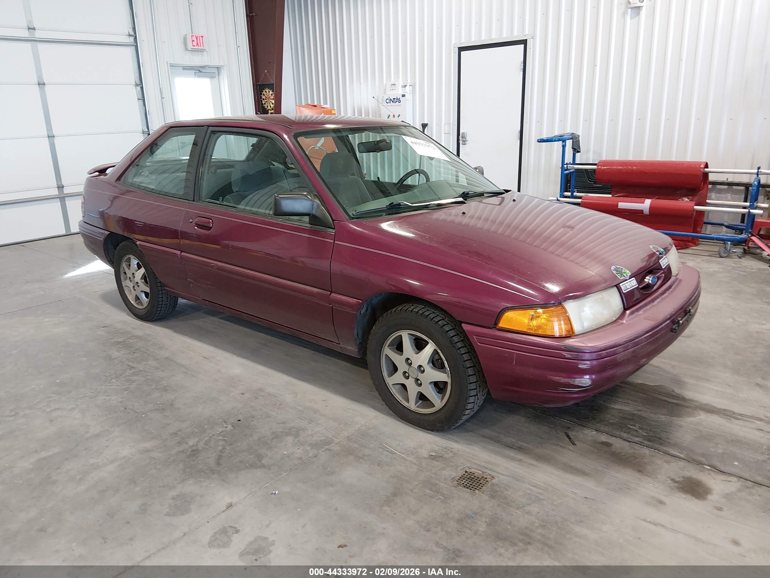 1995 Ford Escort, VIN 1FASP11J7SW261861 — Normal wear