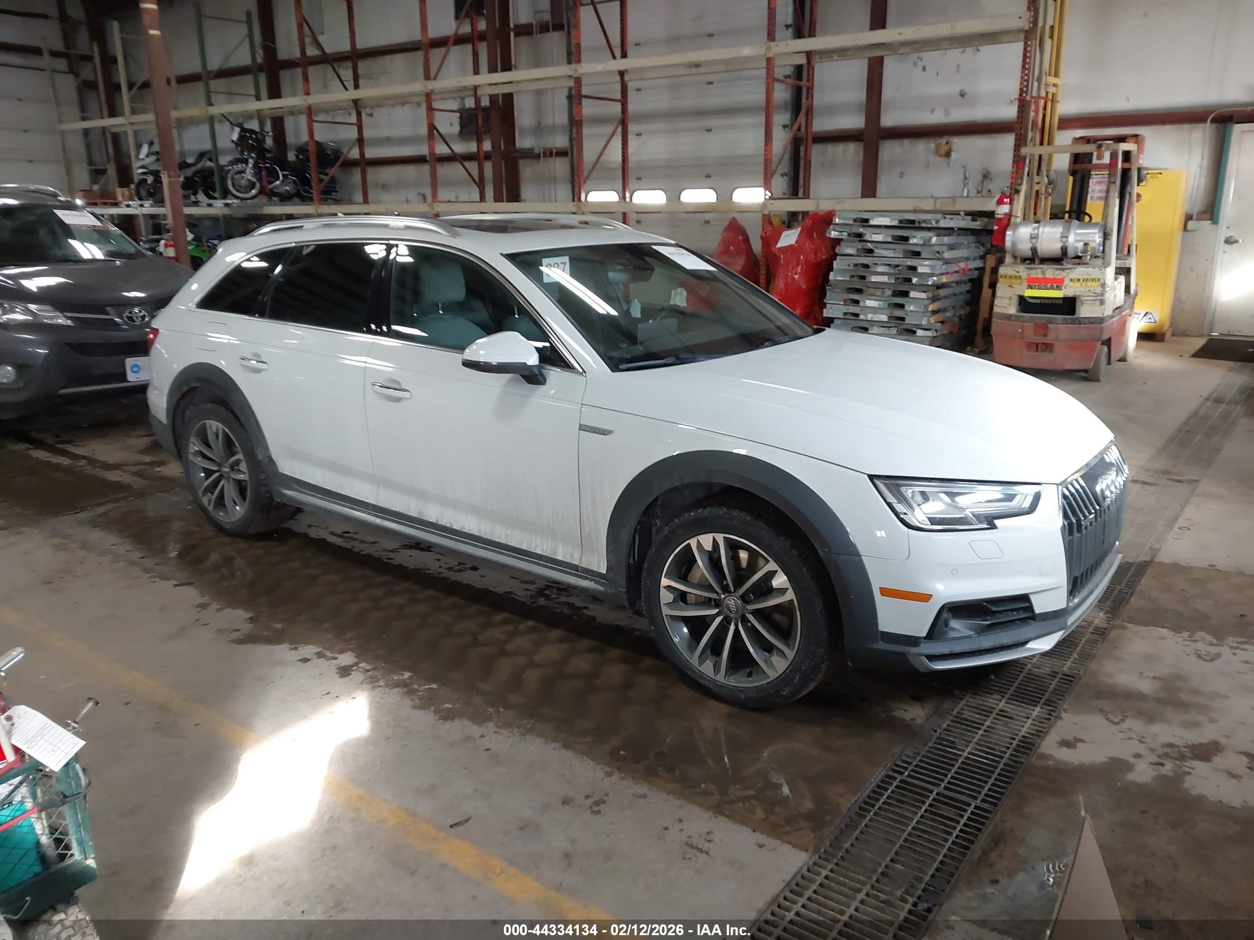 2017 Audi allroad A4 Prestige, VIN WA19NAF4XHA062059 — Front end