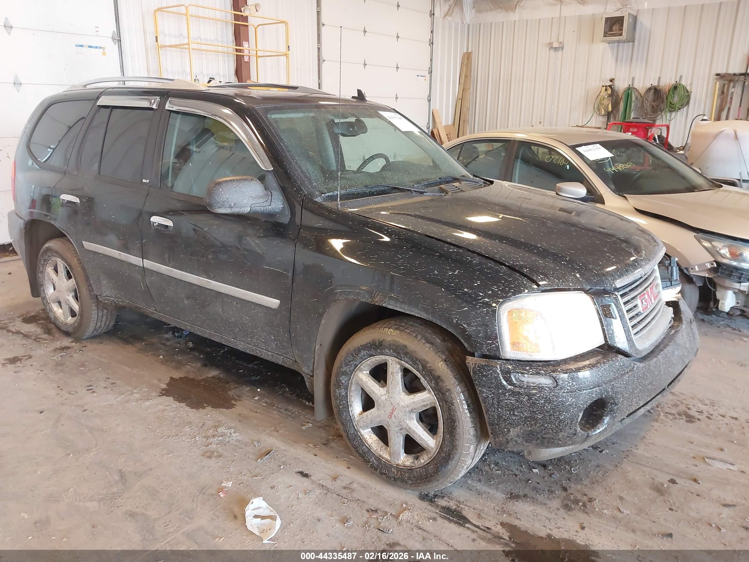 2009 GMC Envoy SLT, VIN 1GKDT43S292109451 — Front end