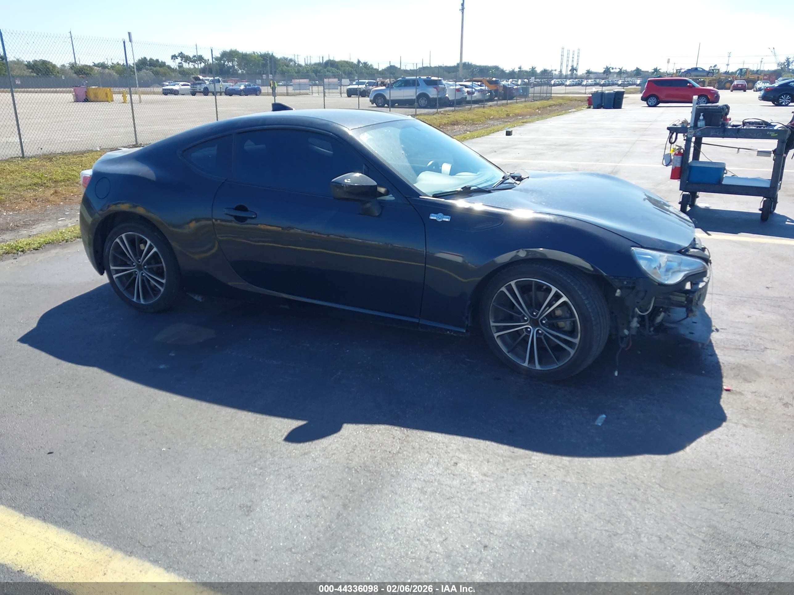 2016 Scion FR-S Release Series 2.0, VIN JF1ZNAA1XG8701927 — Front end