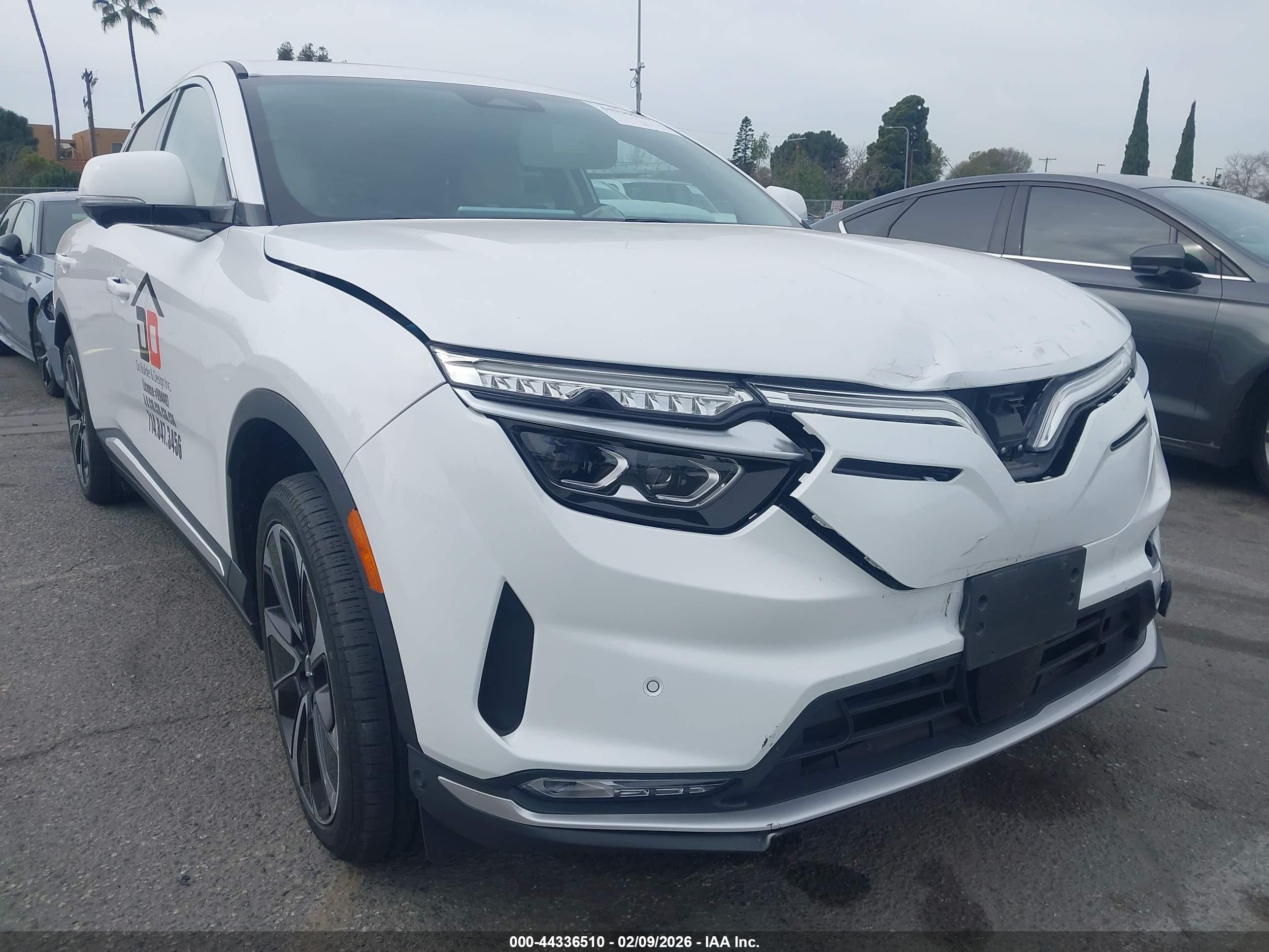 2023 VinFast VF 8 Plus, VIN RLLV1AFA7PH005061 — Front end