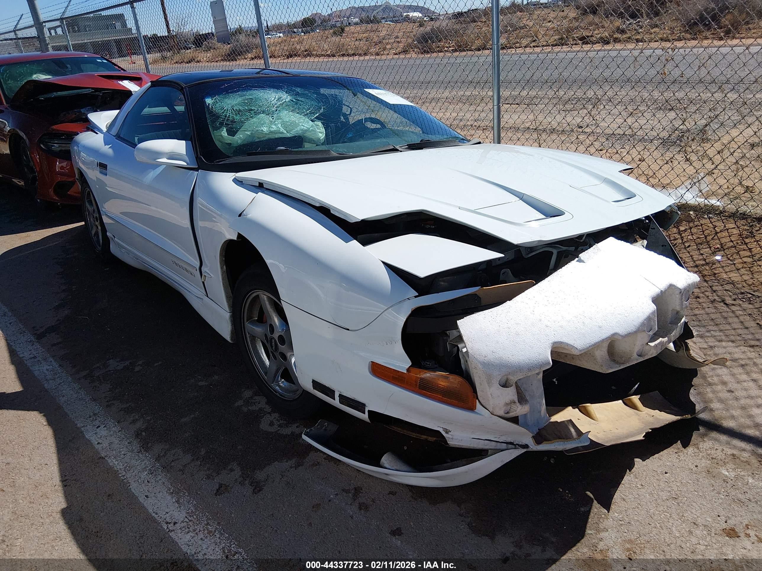 1997 Pontiac Firebird Firebird, VIN 2G2FS22KXV2206130 — Rear end