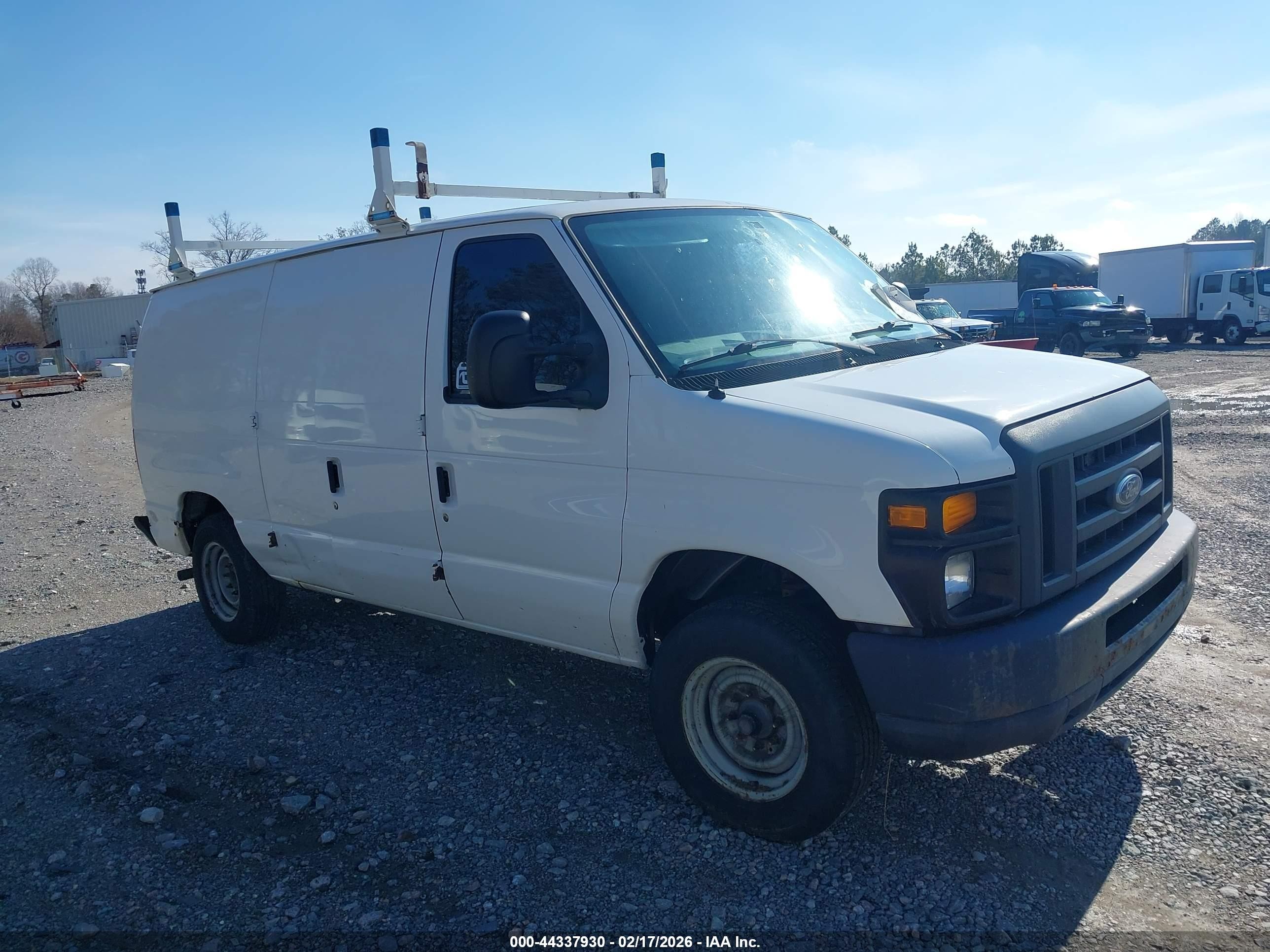 2014 Ford Econoline Cargo Commercial, VIN 1FTNE1EW3EDA34122 — Side
