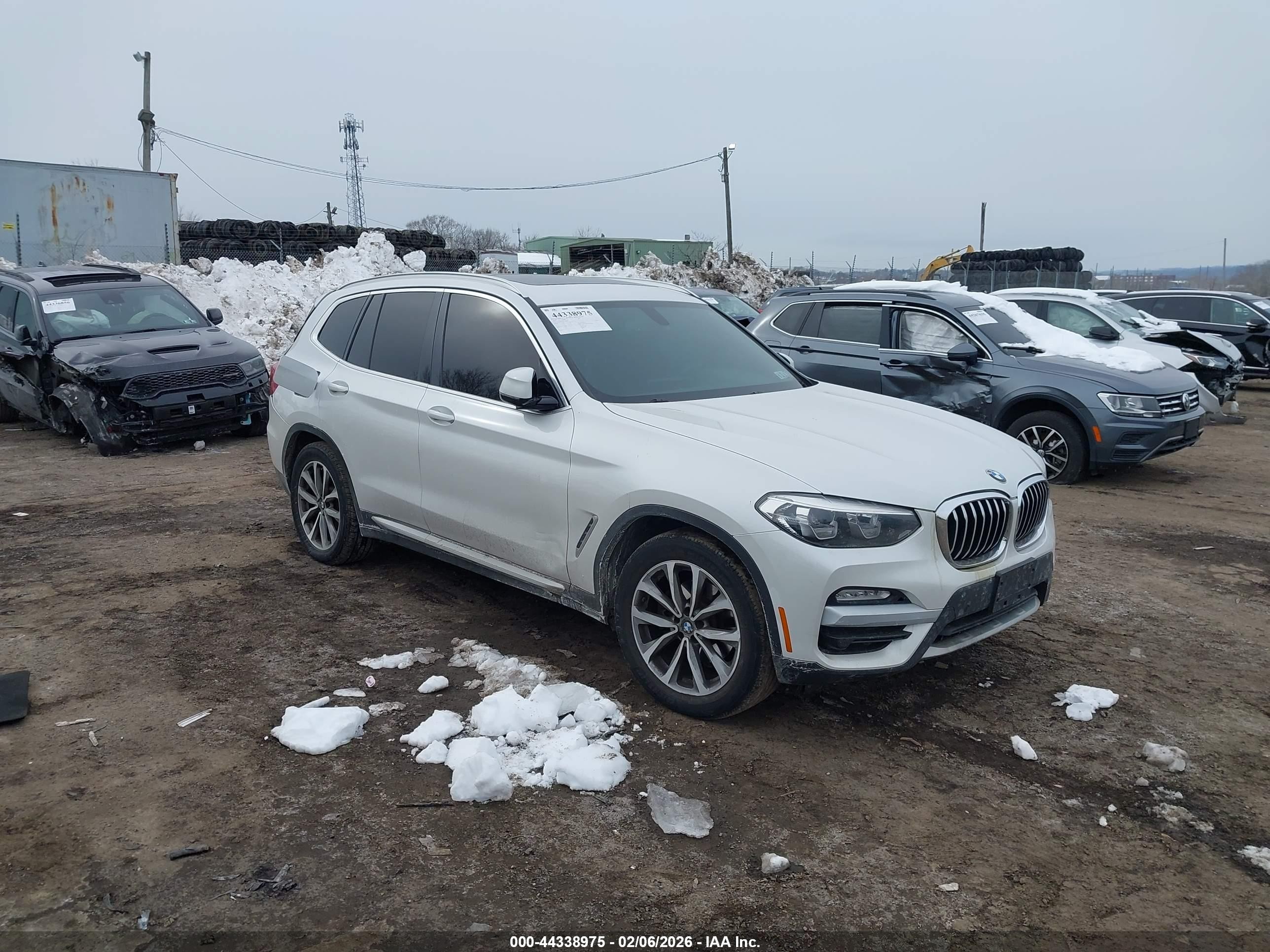 2018 BMW X3 xDrive30i, VIN 5UXTR9C55JLD68187 — Rear end
