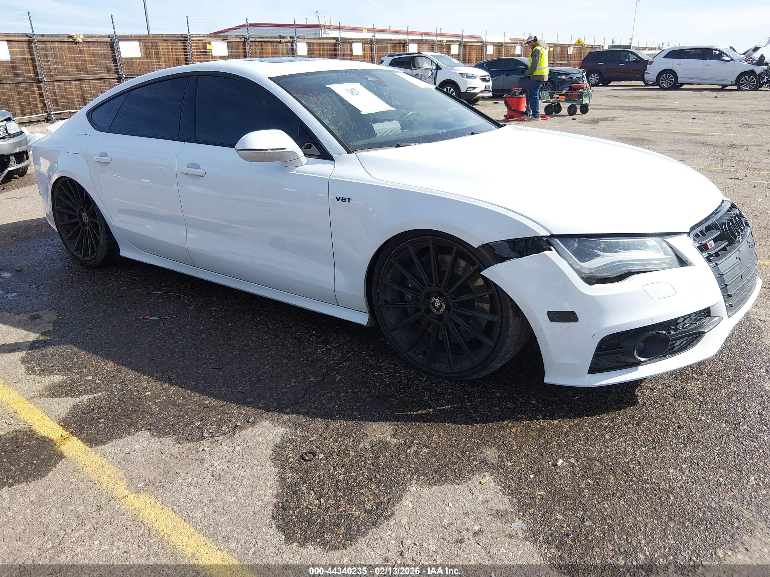 2015 Audi S7, VIN WAUW2BFCXFN015793 — Front end