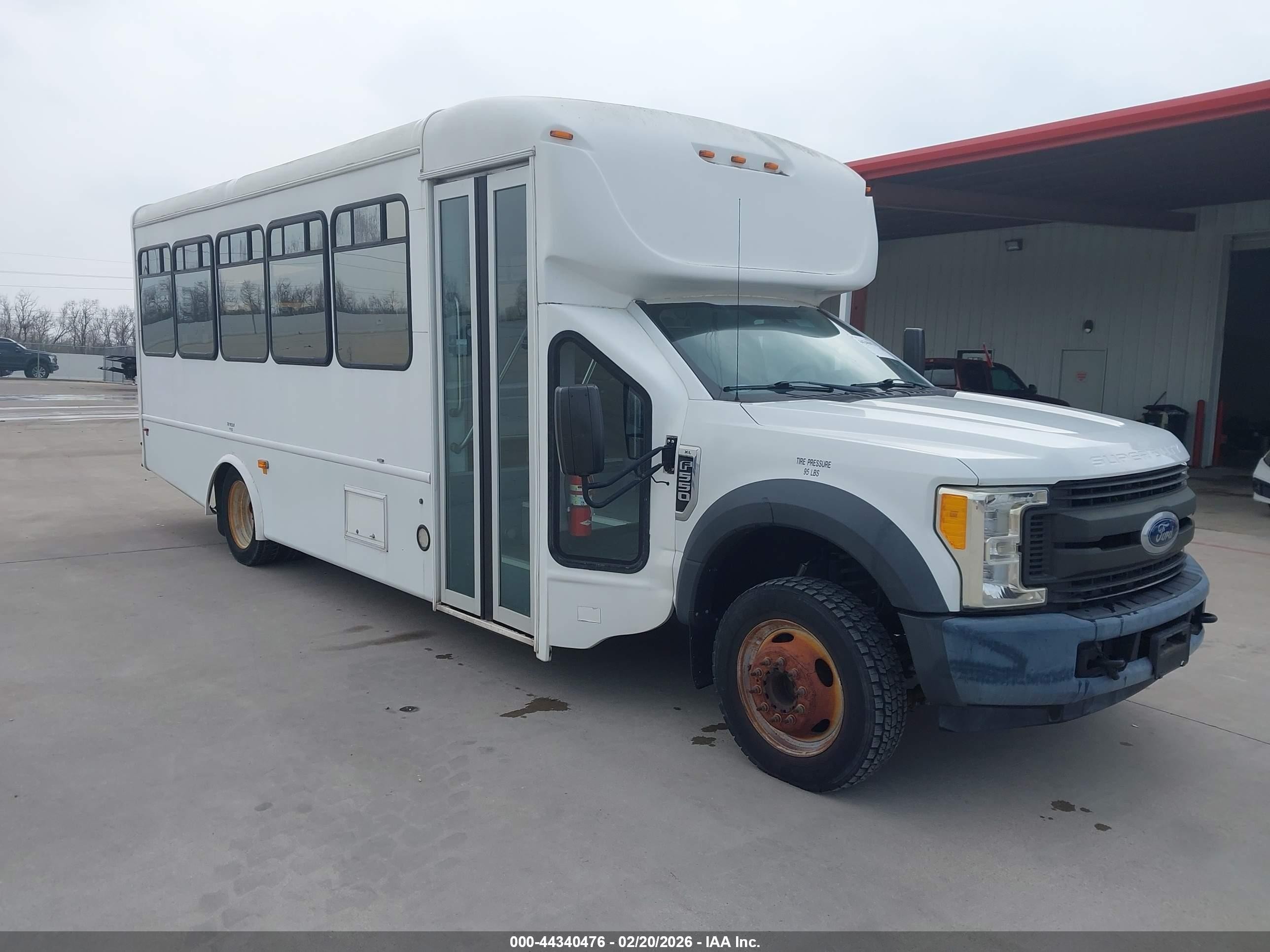 2017 Ford F-550, VIN 1FDAF5GT0HEE51147 — Normal wear