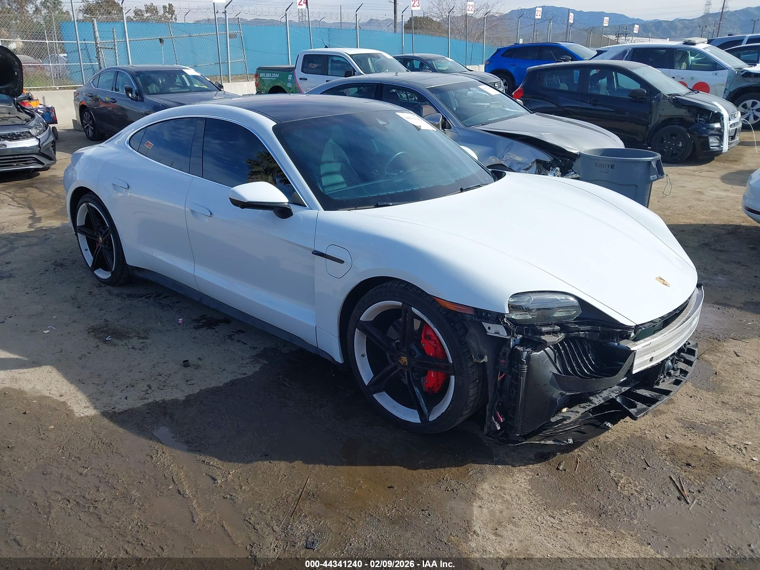 2020 Porsche Taycan 4S, VIN WP0AB2Y18LSA53807 — Front end