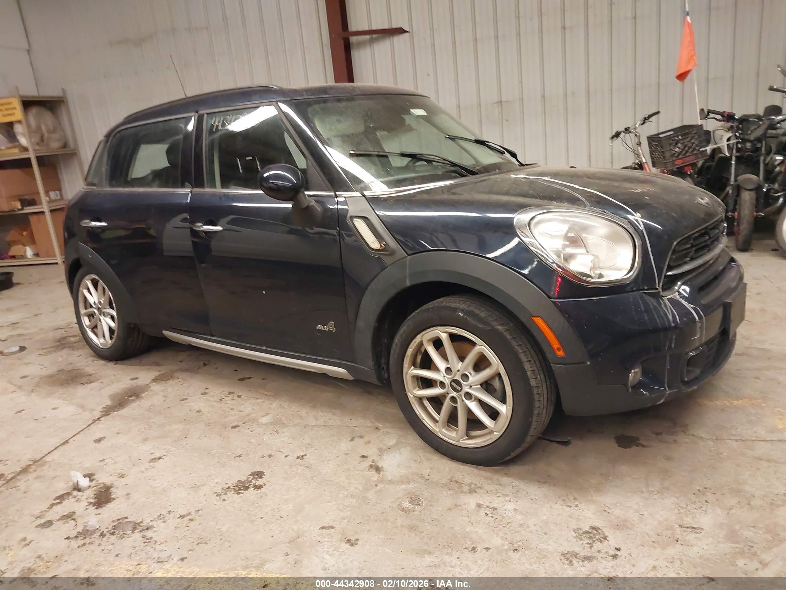 2015 MINI Countryman S, VIN WMWZC5C50FWP49001 — Normal wear