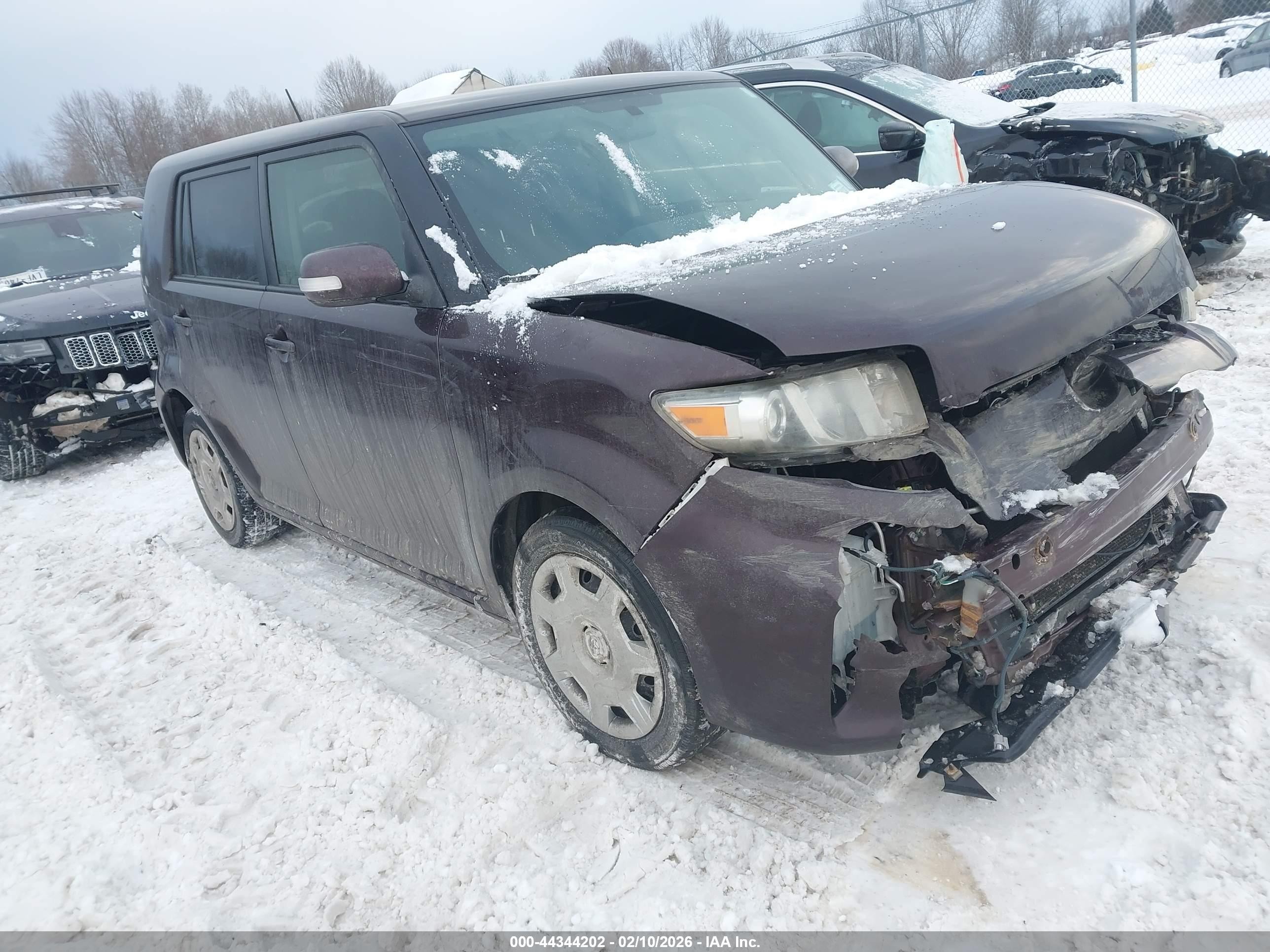 2014 Scion xB, VIN JTLZE4FE2EJ049497 — Front end