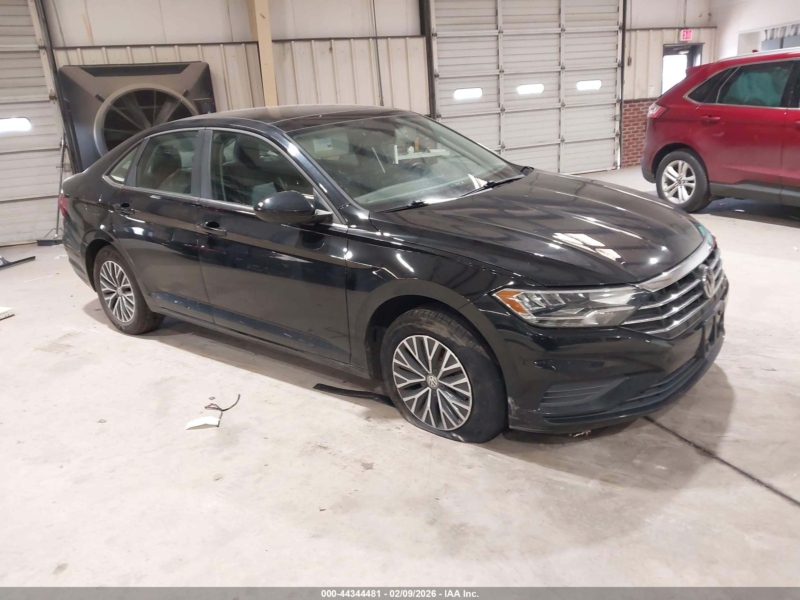 2019 Volkswagen Jetta S, VIN 3VWC57BU3KM212878 — Фото с аукциона 1 of 5