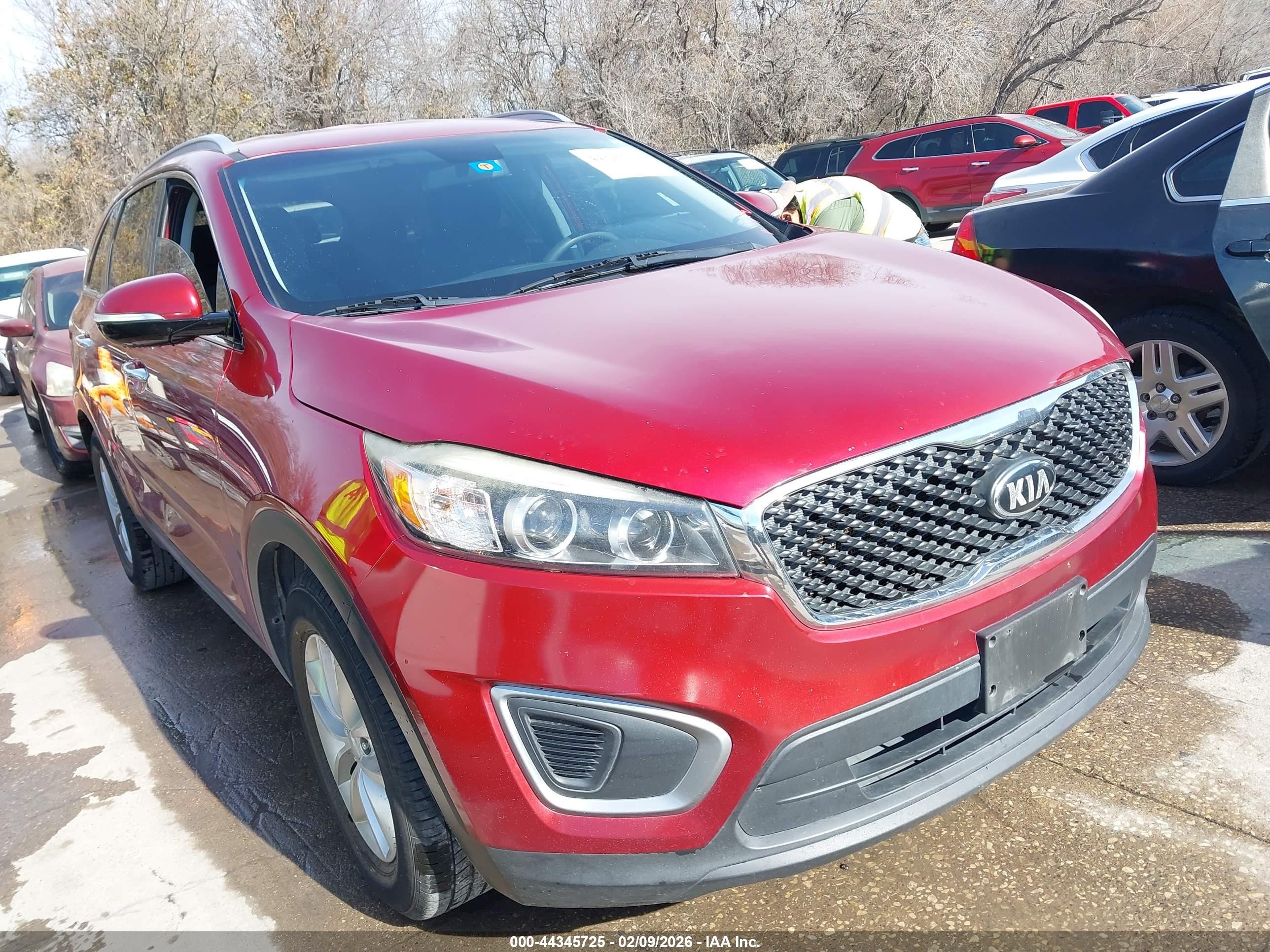 2016 Kia Sorento LX, VIN 5XYPG4A59GG178747 — Normal wear