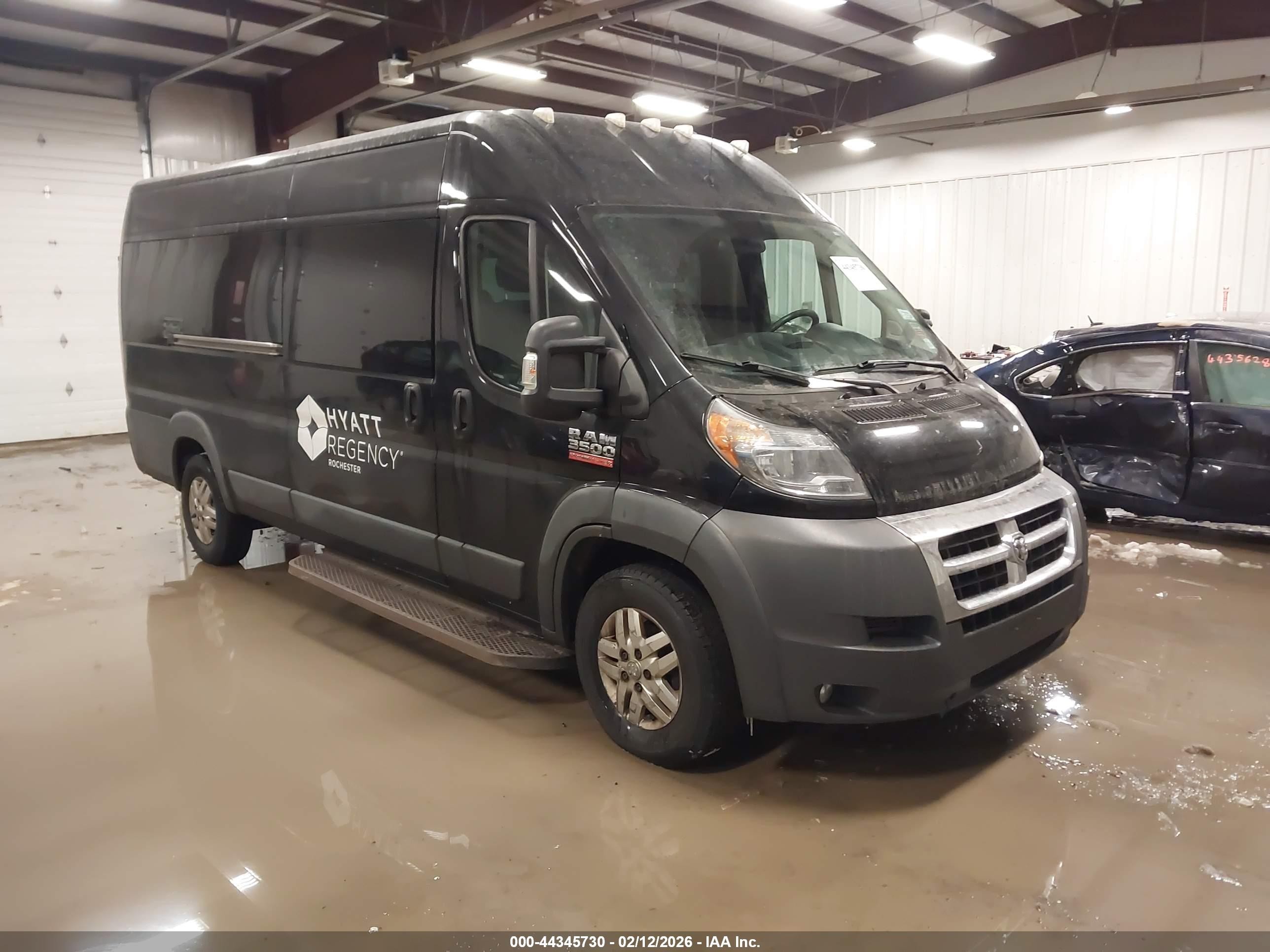 2016 Ram Promaster 3500, VIN 3C6URVUG4GE116113 — Rear end