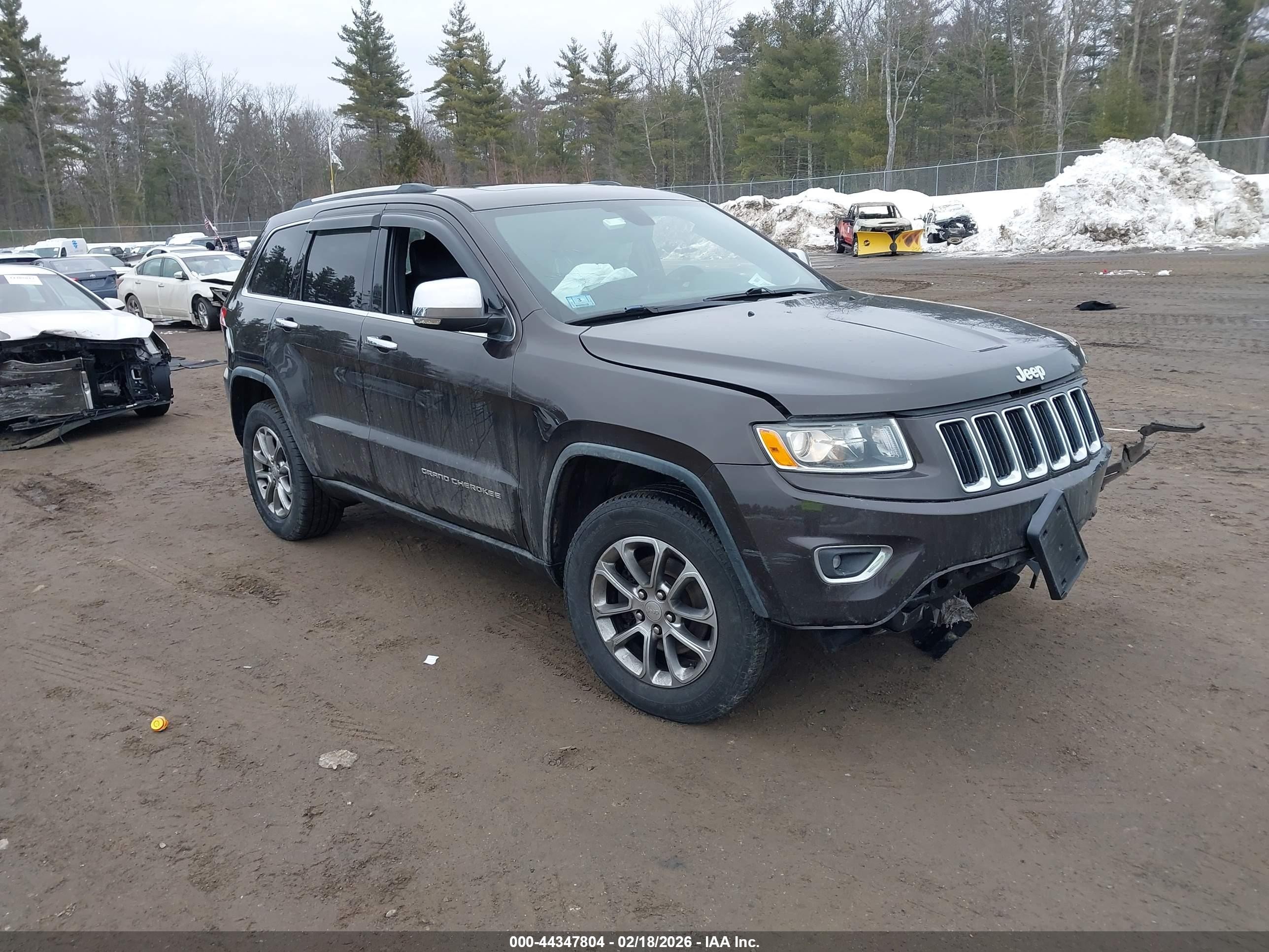 2016 Jeep Grand Cherokee Limited, VIN 1C4RJFBG9GC493557 — Front end