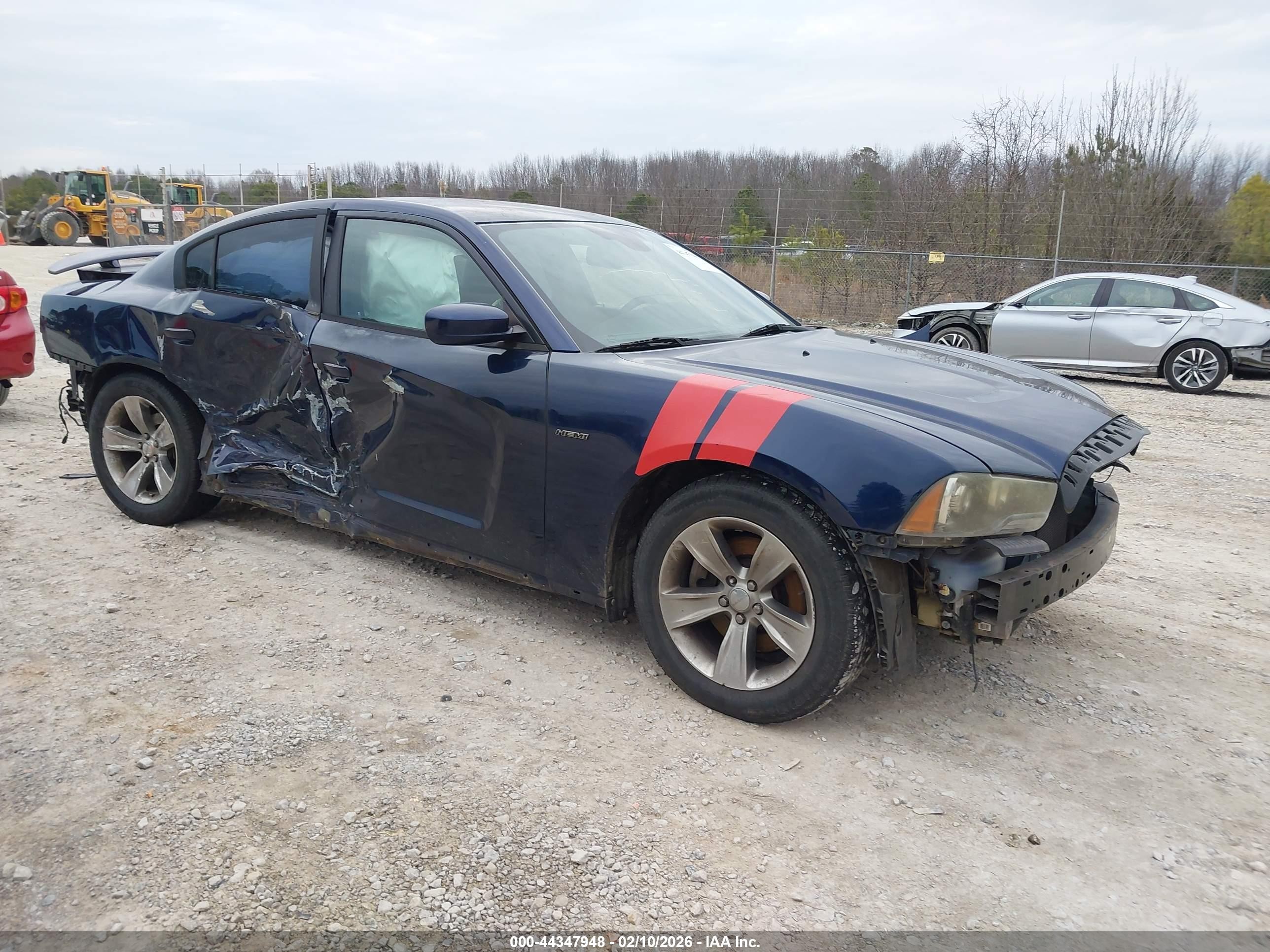 2013 Dodge Charger RT Max, VIN 2C3CDXCT3DH563405 — Side
