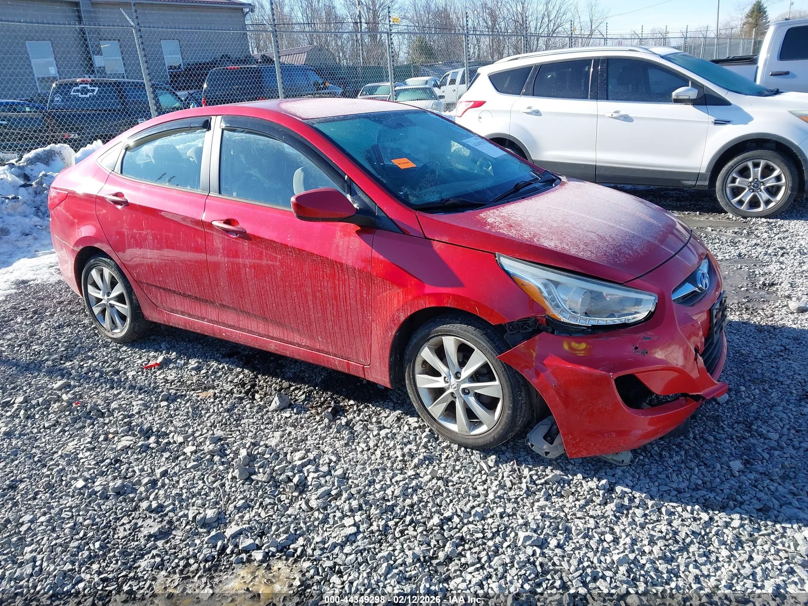 2014 Hyundai Accent GLS, VIN KMHCU4AE5EU719243 — Front end