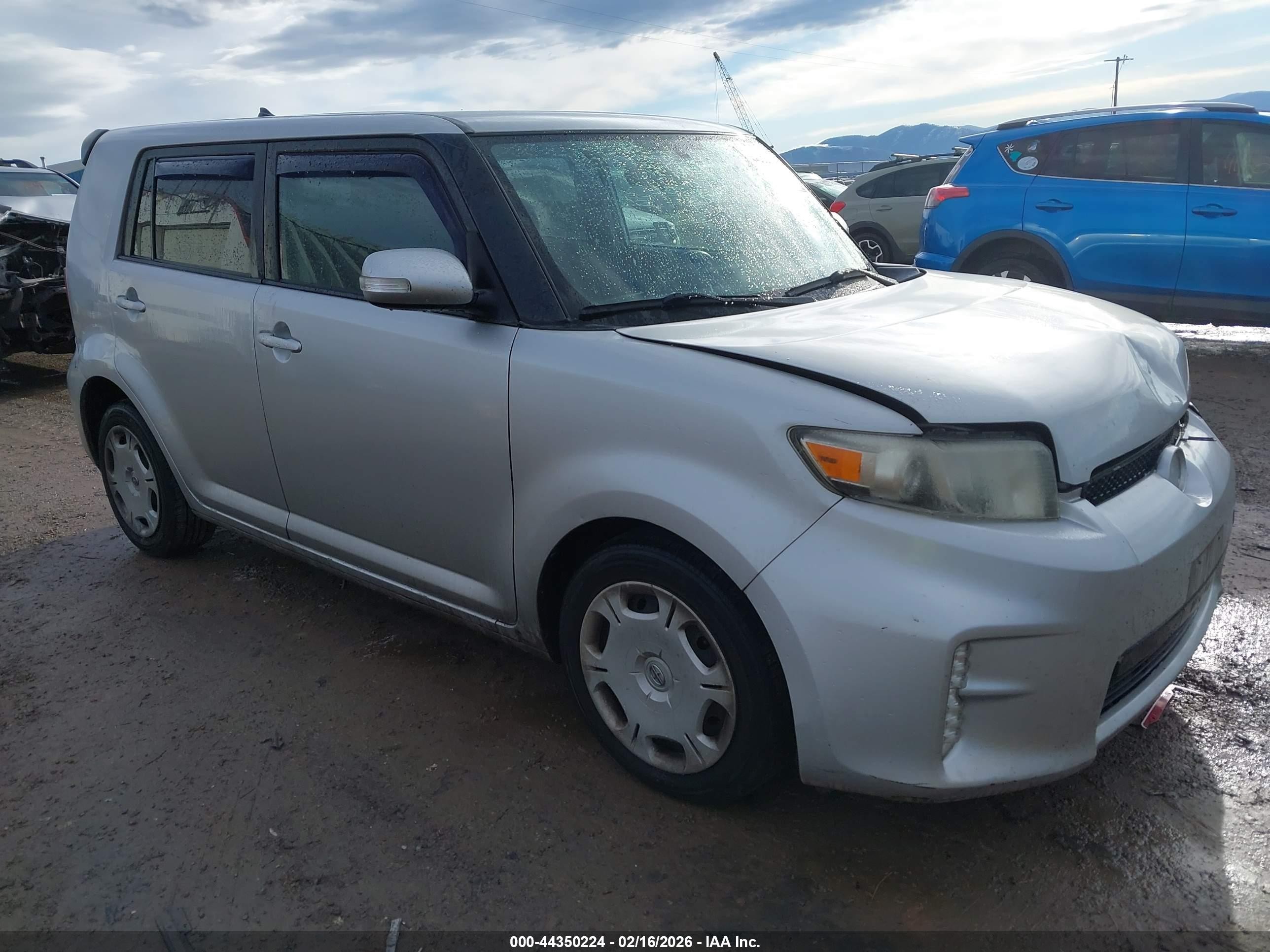 2014 Scion xB, VIN JTLZE4FE1EJ056859 — Front end