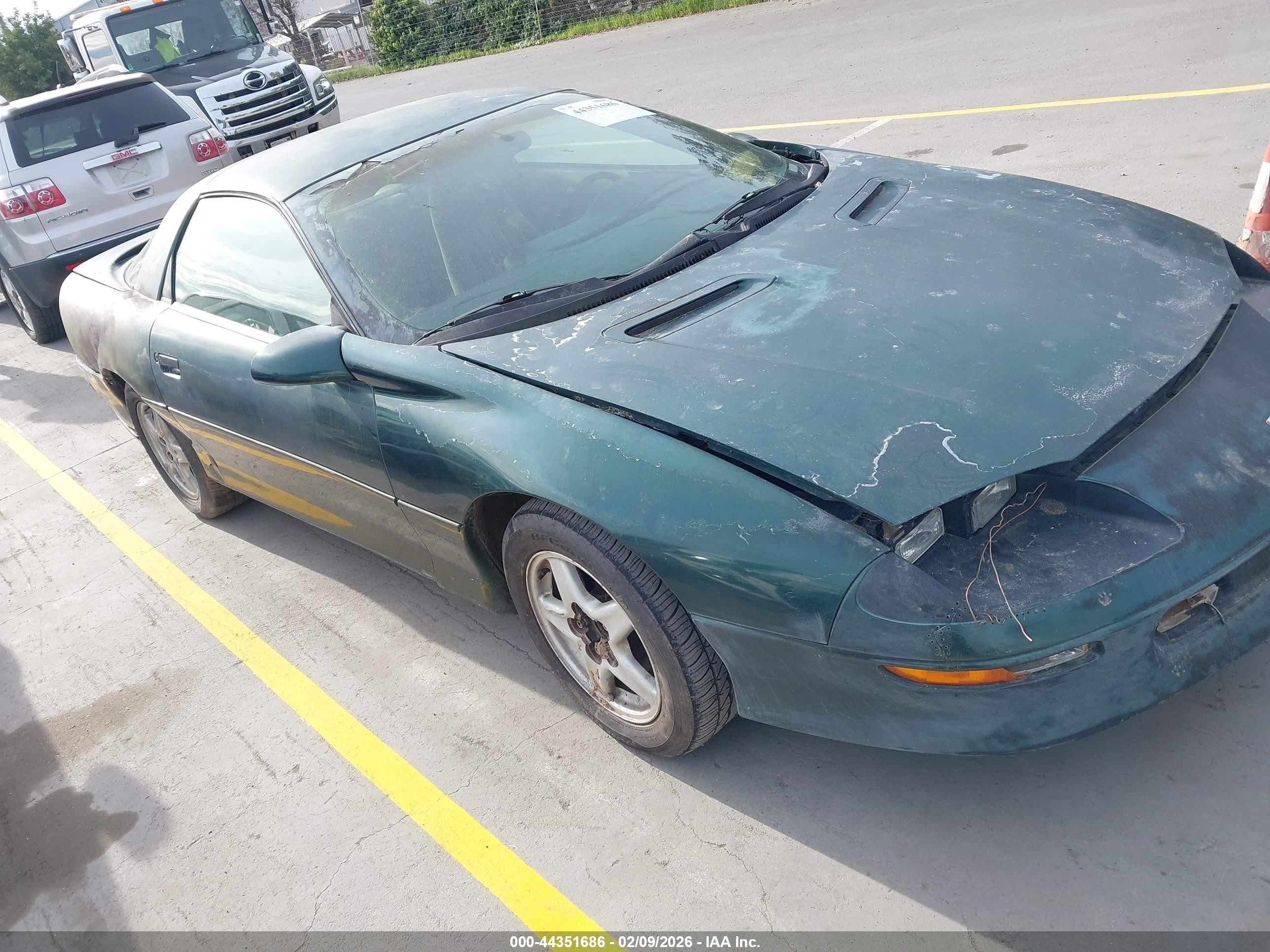 1997 Chevrolet Camaro SS, VIN 2G1FP22PXV2151079 — Front end