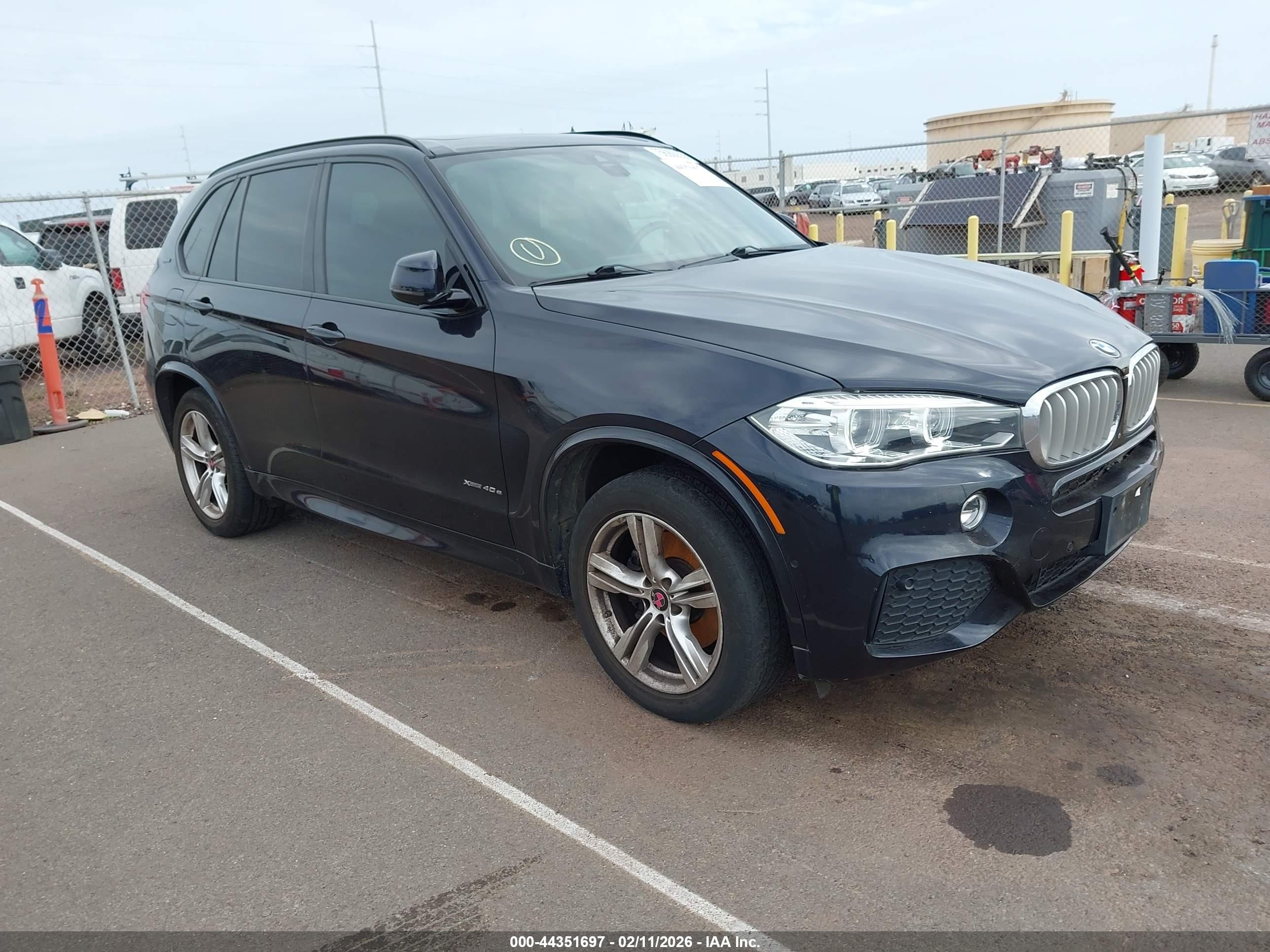 2018 BMW X5 xDrive40e, VIN 5UXKT0C51J0W01442 — Front end