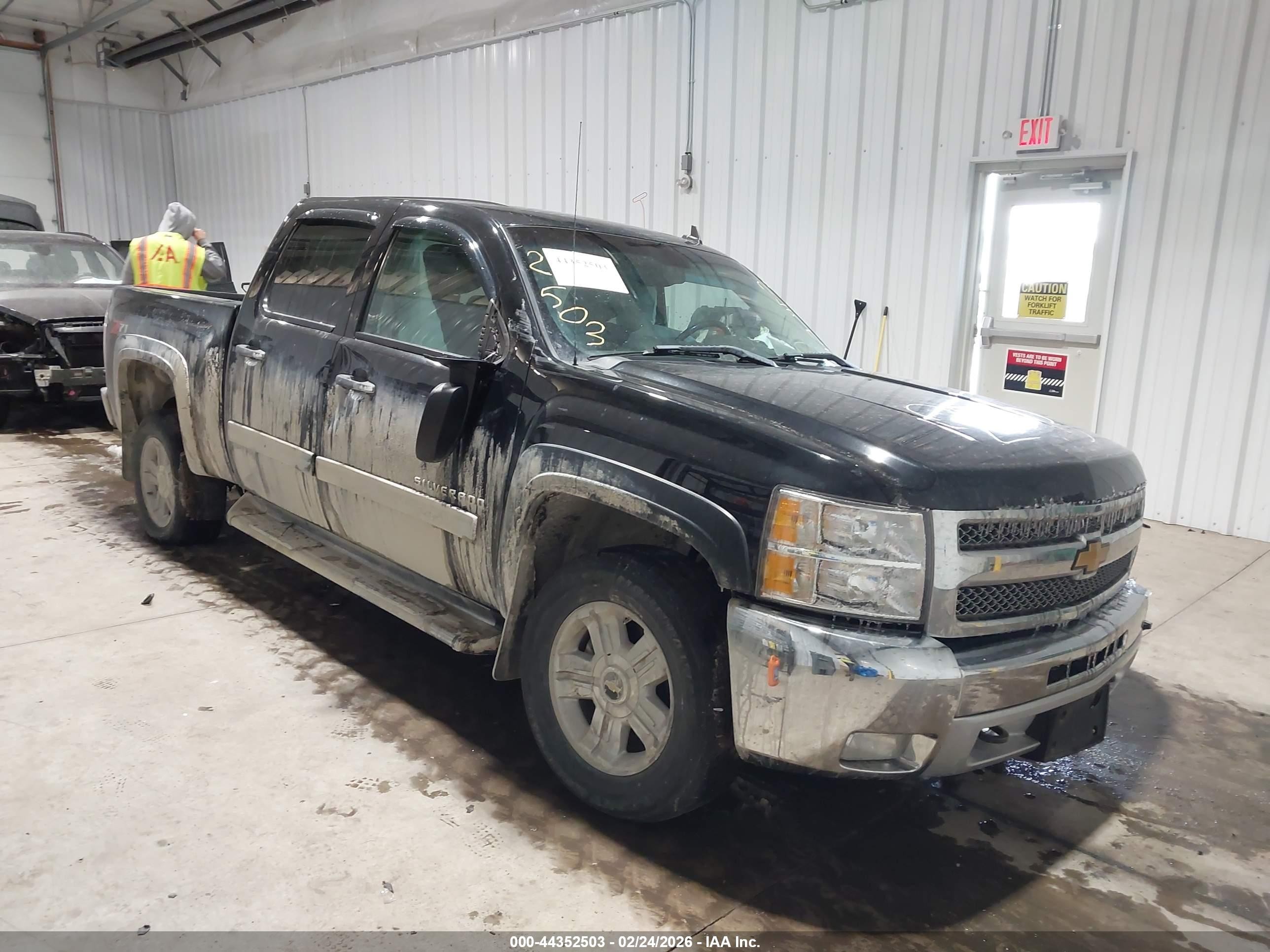 2013 Chevrolet Silverado 1500 LT, VIN 3GCPKSE73DG293713 — Side