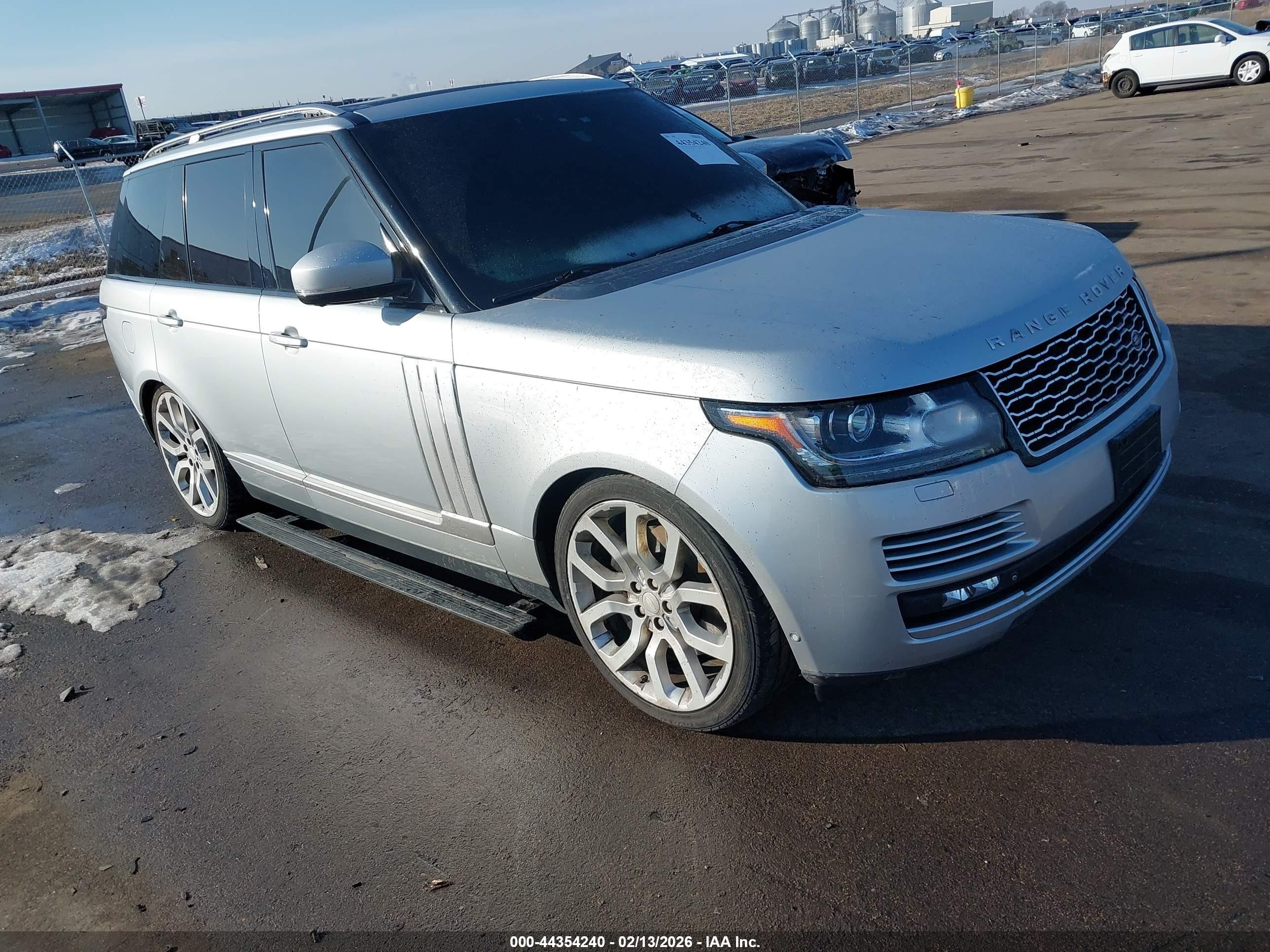 2015 Land Rover Range Rover Supercharged, VIN SALGS2TF5FA211419 — Interior fire