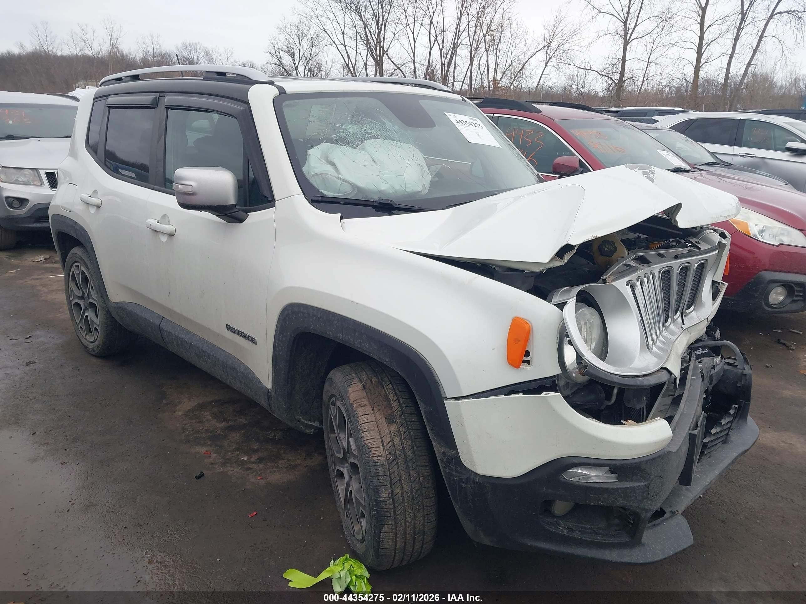 2016 Jeep Renegade Limited, VIN ZACCJBDT5GPD23362 — Front end