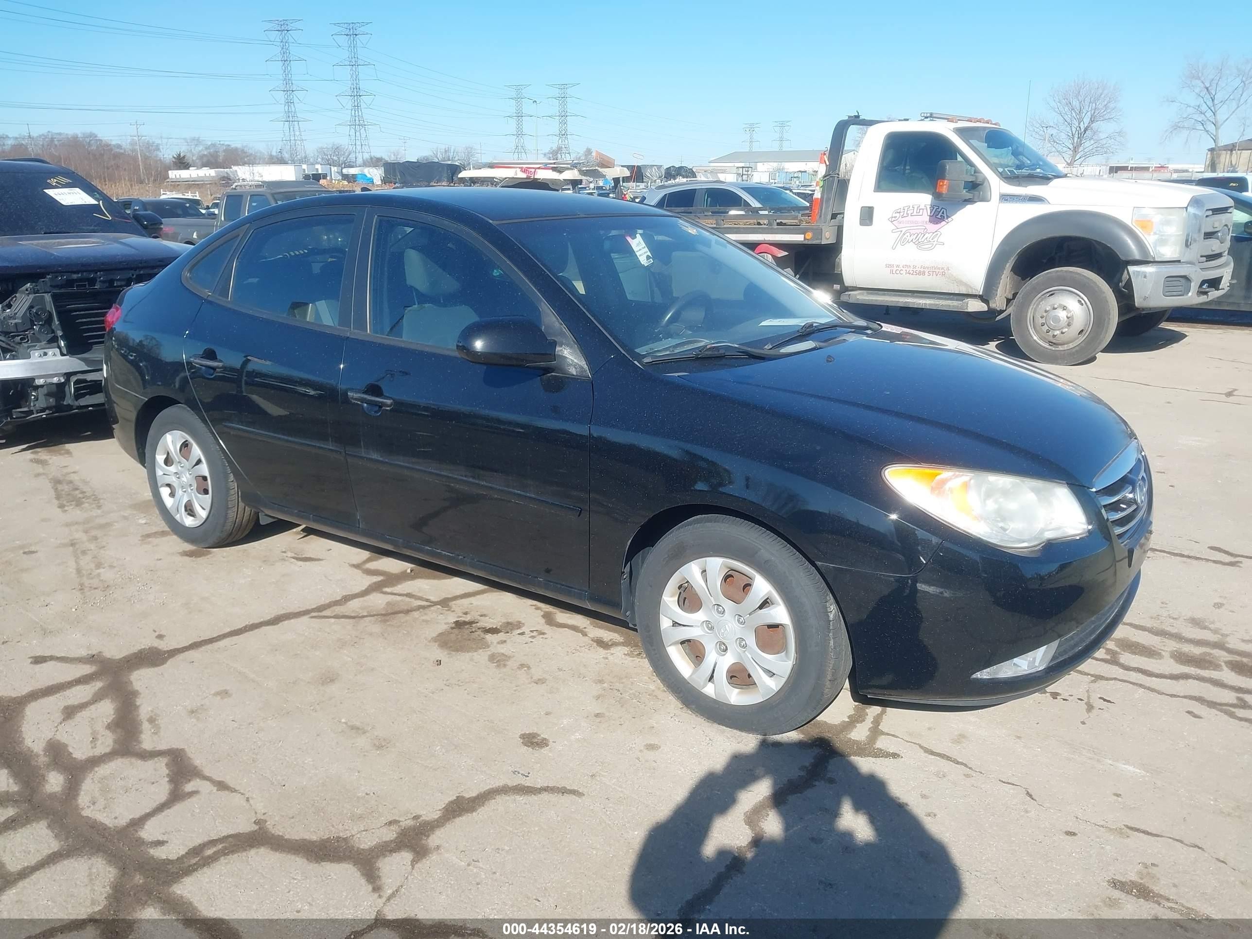 2010 Hyundai Elantra GLS, VIN KMHDU4ADXAU842672 — Normal wear