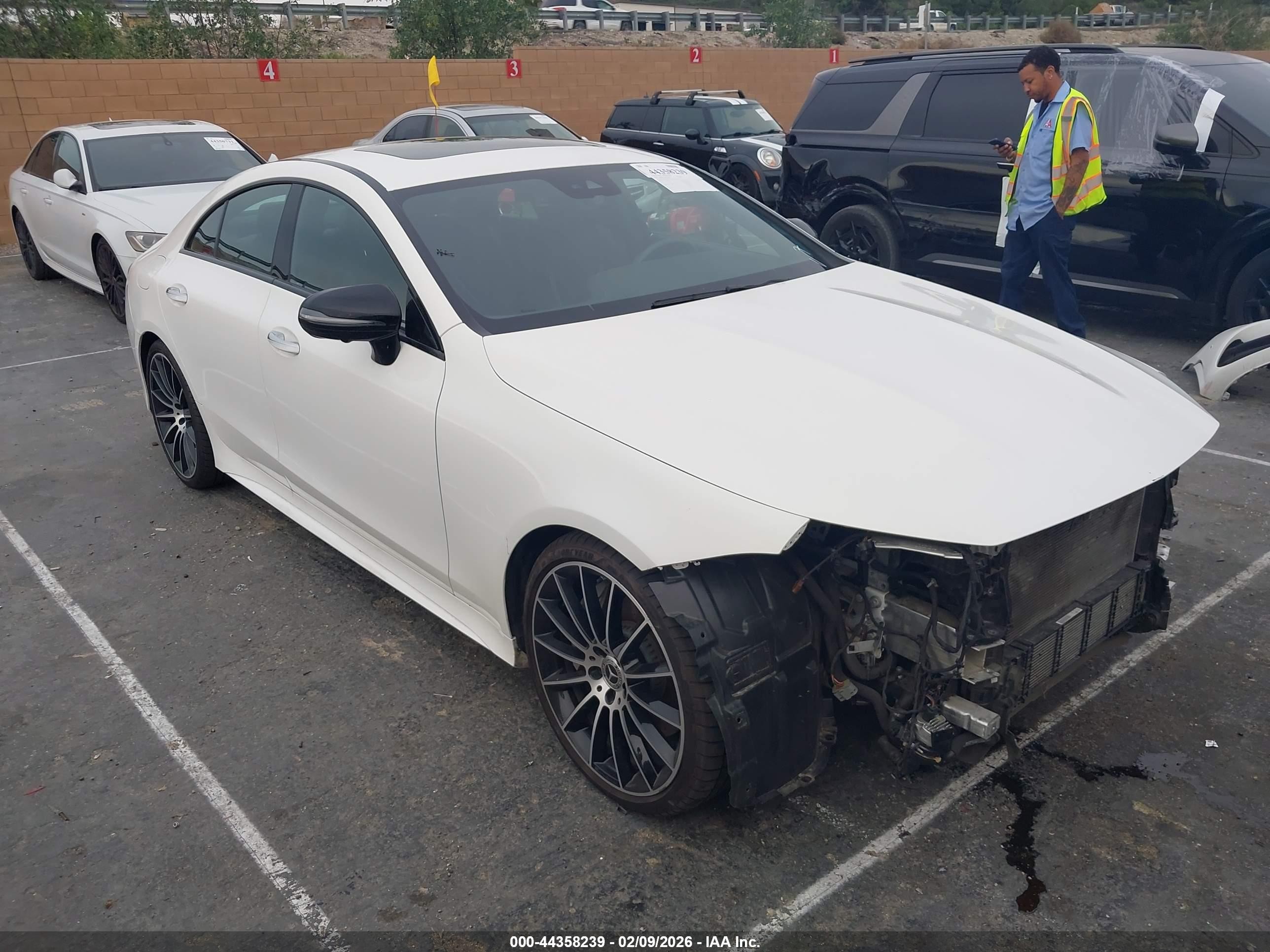 2021 Mercedes-Benz CLS 450, VIN W1K2J5JB2MA094665 — Front end