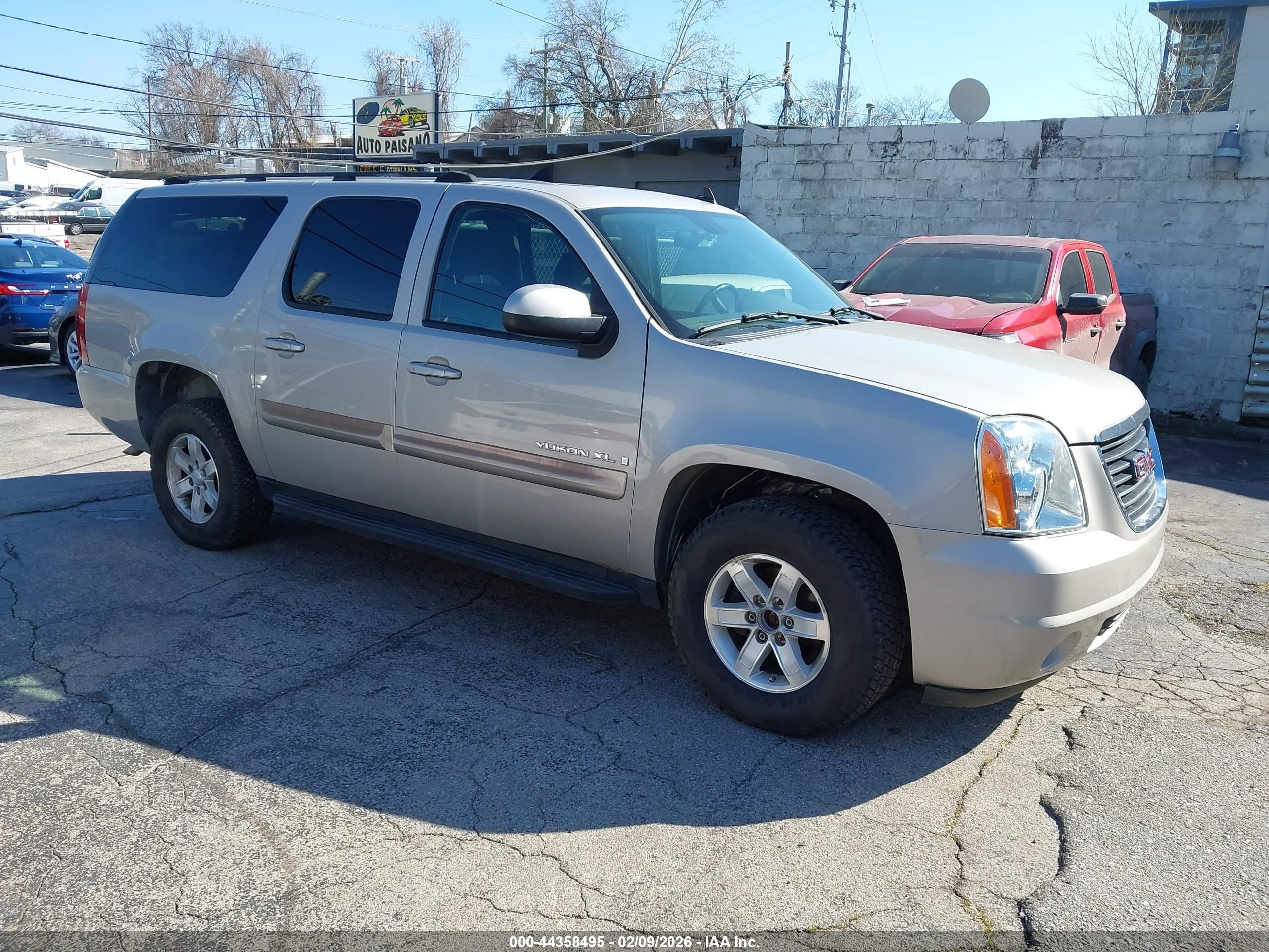 2007 GMC Yukon XL SLT, VIN 1GKFK163X7J217849 — Фото с аукциона