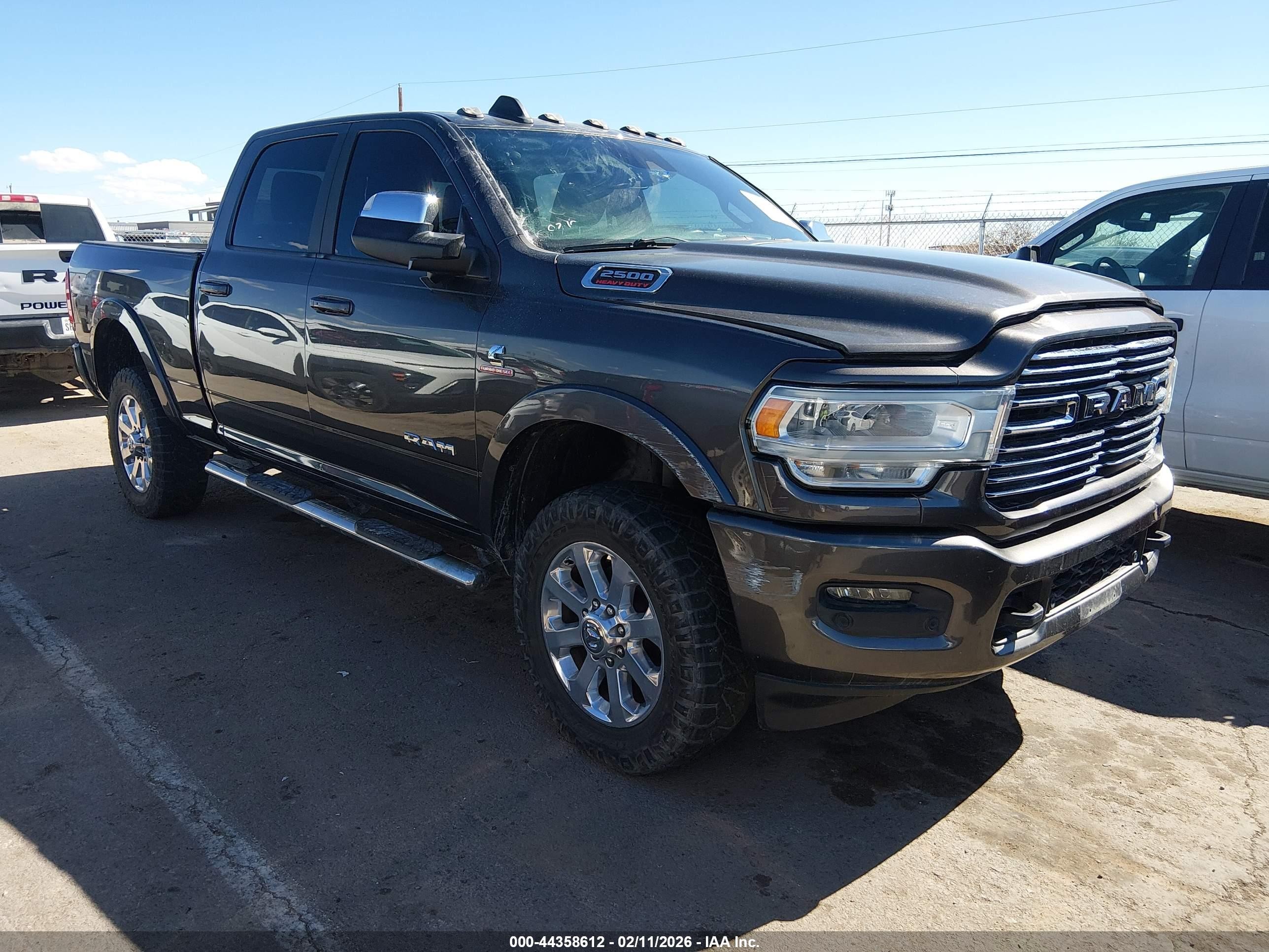 2020 Ram 2500 Laramie, VIN 3C6UR5FL7LG237033 — Front end
